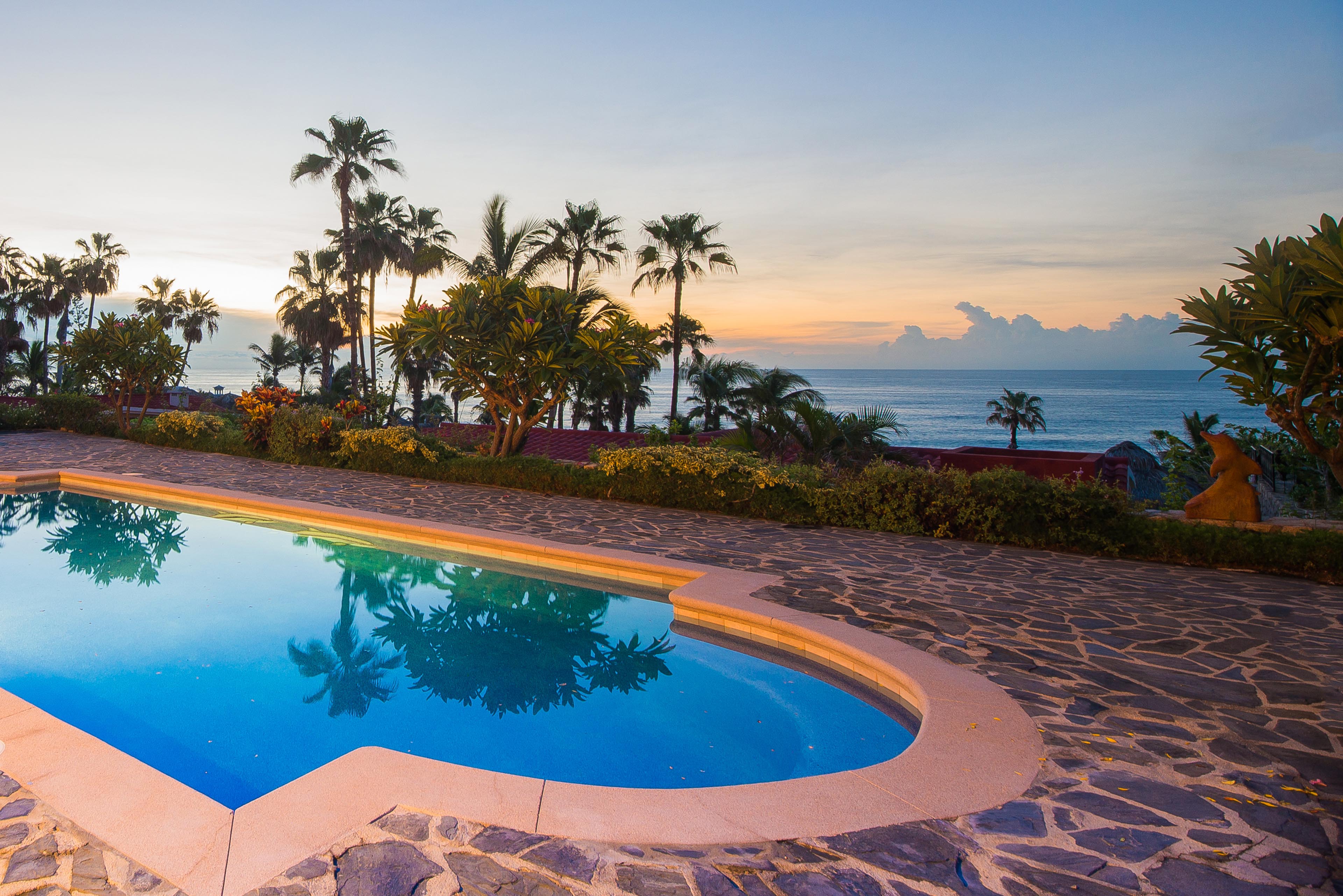 Large pool and outdoor terrace for entertaining