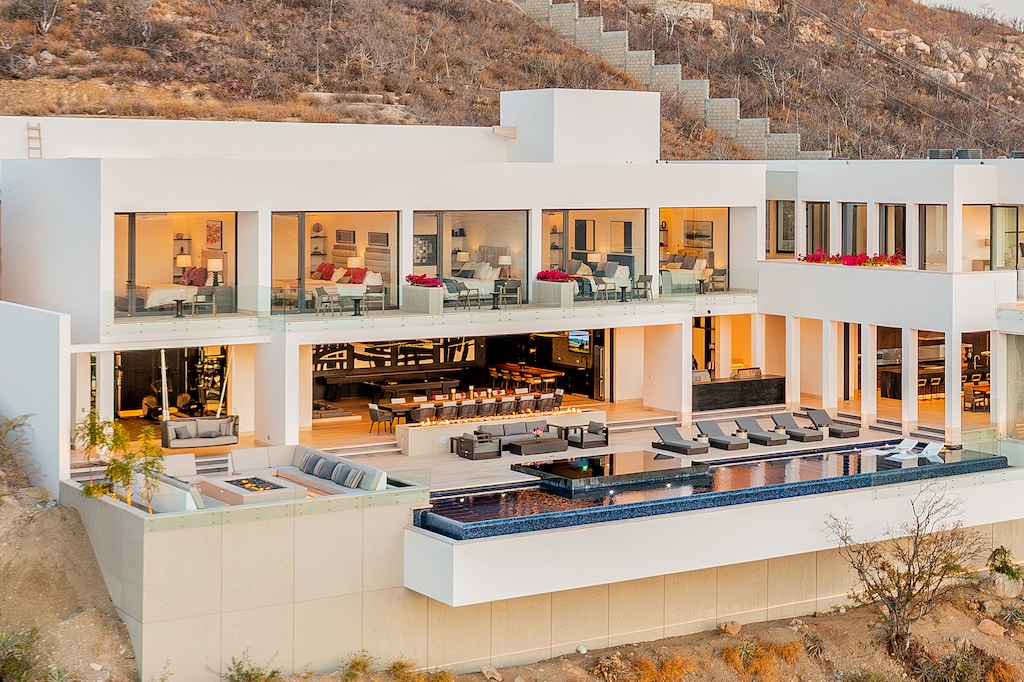 Patio with fire pit-3