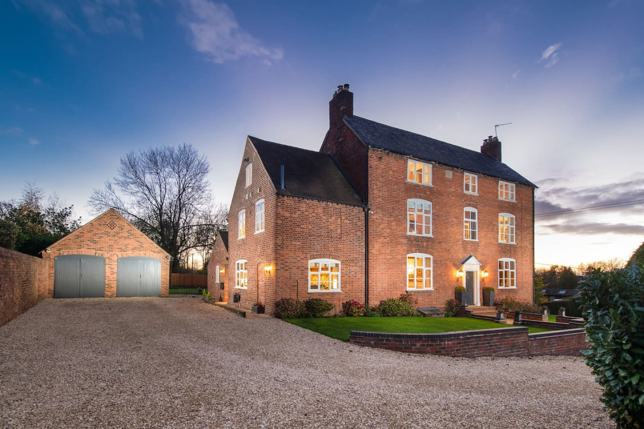 Bank Farm House - Stunning House & Gardens