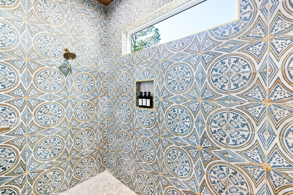 Large stand up shower