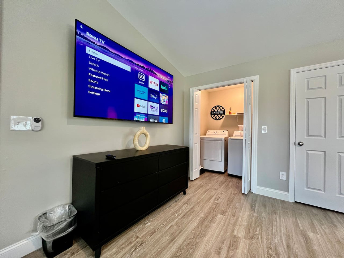 New remodel exquisite master suite Trenton, Ohio