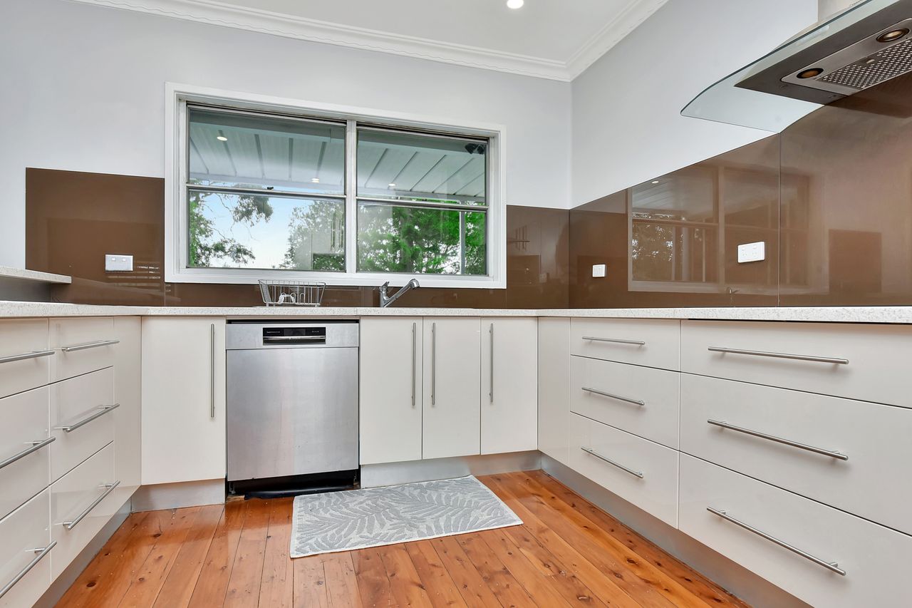 Good Vibes Bayside - Lake Foreshore with Private Pool Good Vibes Bayside - Lake Foreshore with Private Pool