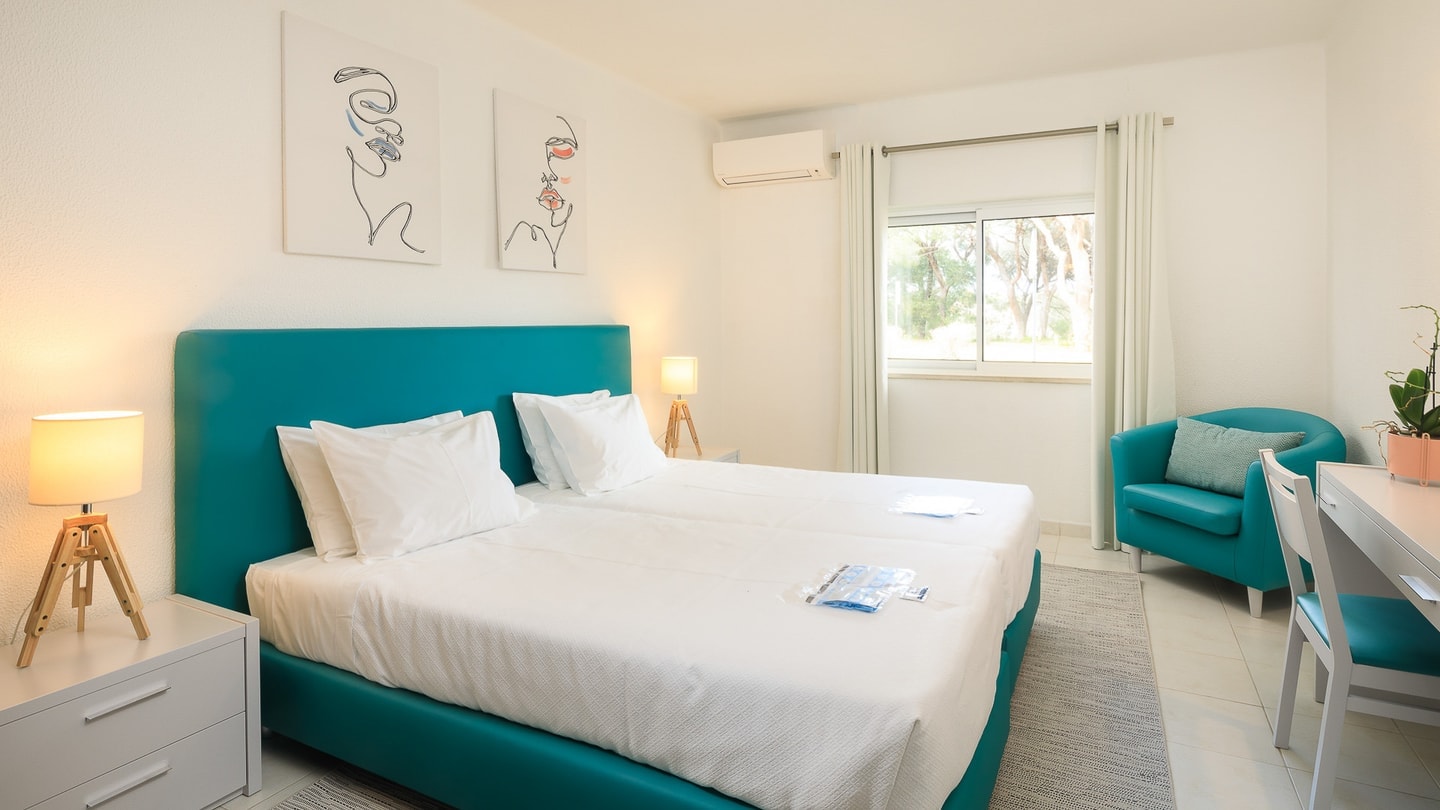 Vale do Lobo 2-br apartments in great location