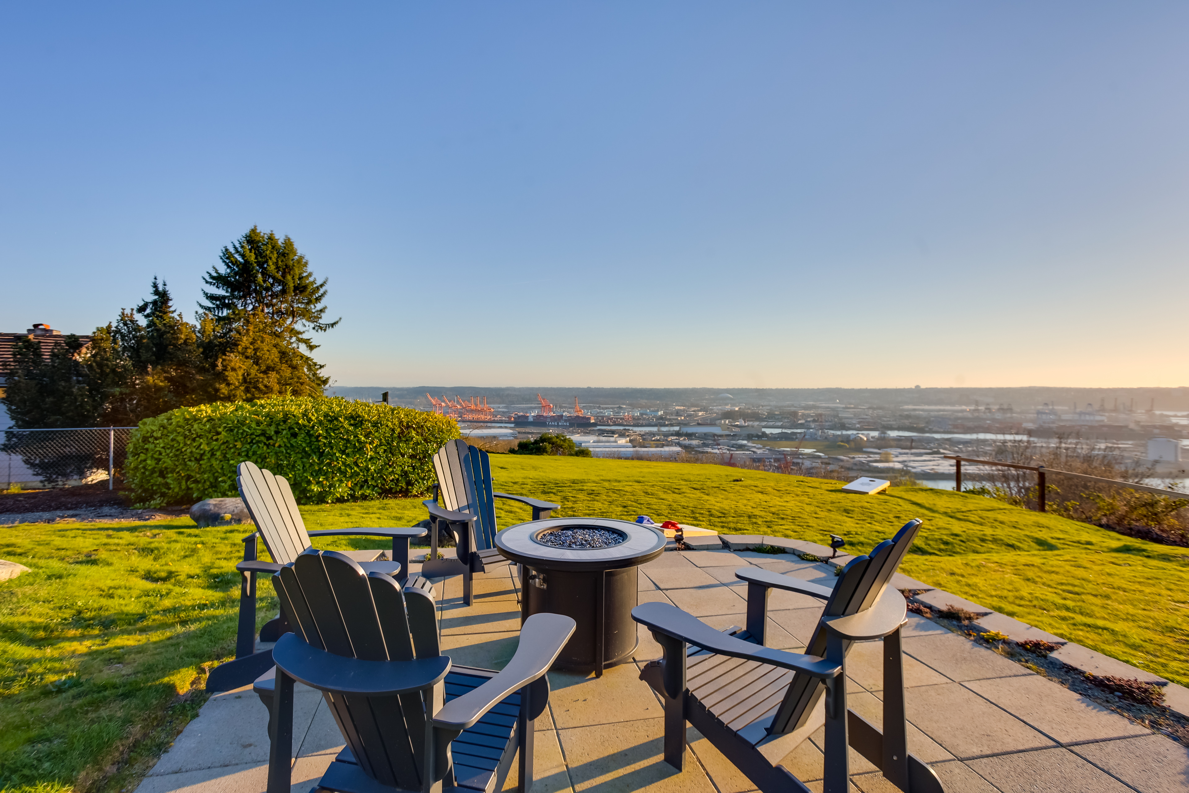 Property Image 1 - Charming Tacoma Apartment w/ Deck & Skyline Views!