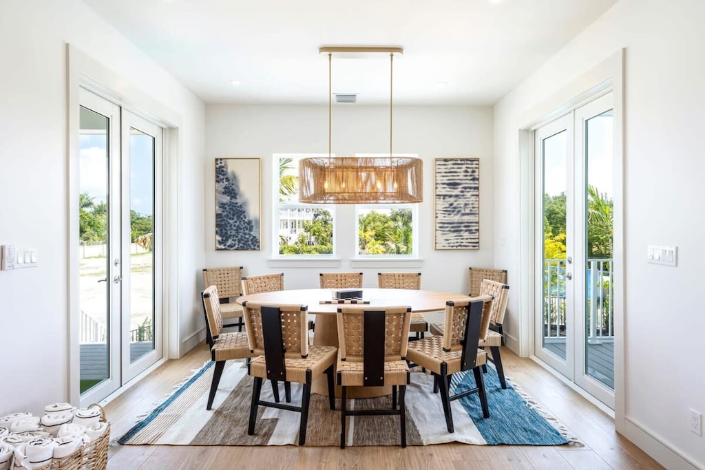 Dine, work, or entertain