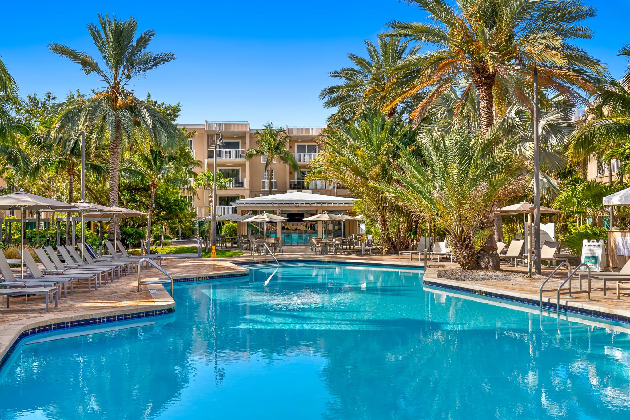 Property Image 2 - Premium Ocean Front Residence at Beachside Resort