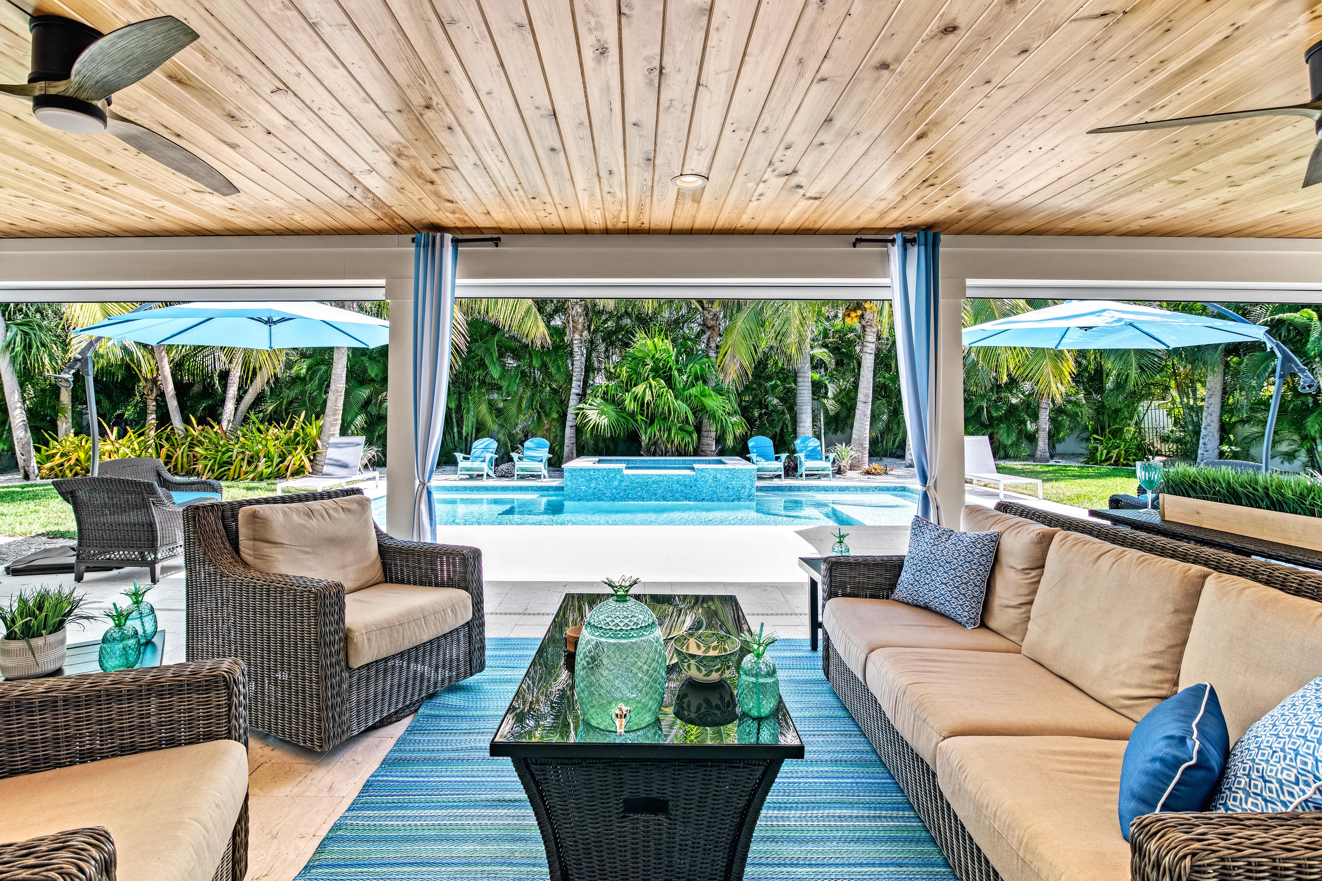 Property Image 2 - Coconut Cottage - 422