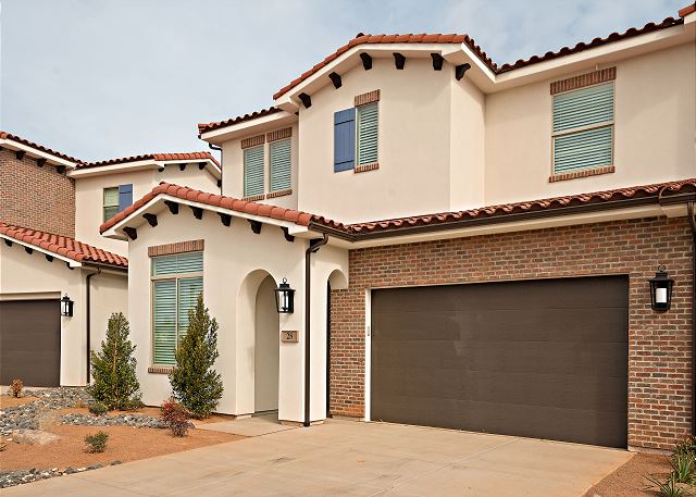 Front exterior of Ob-La-Di in Arcadia Resort