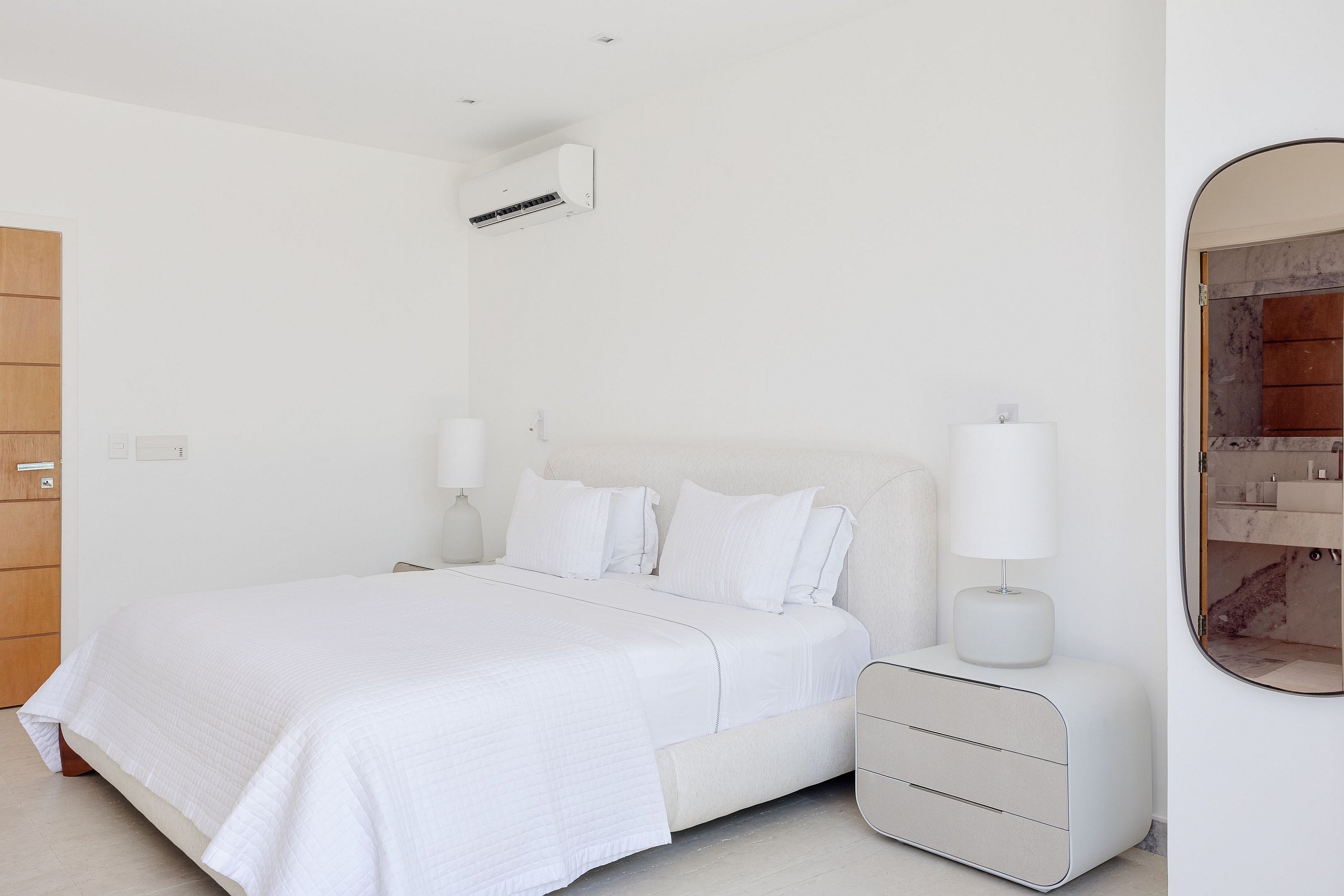 Rio039 - Breathtaking beachfront penthouse in Rio