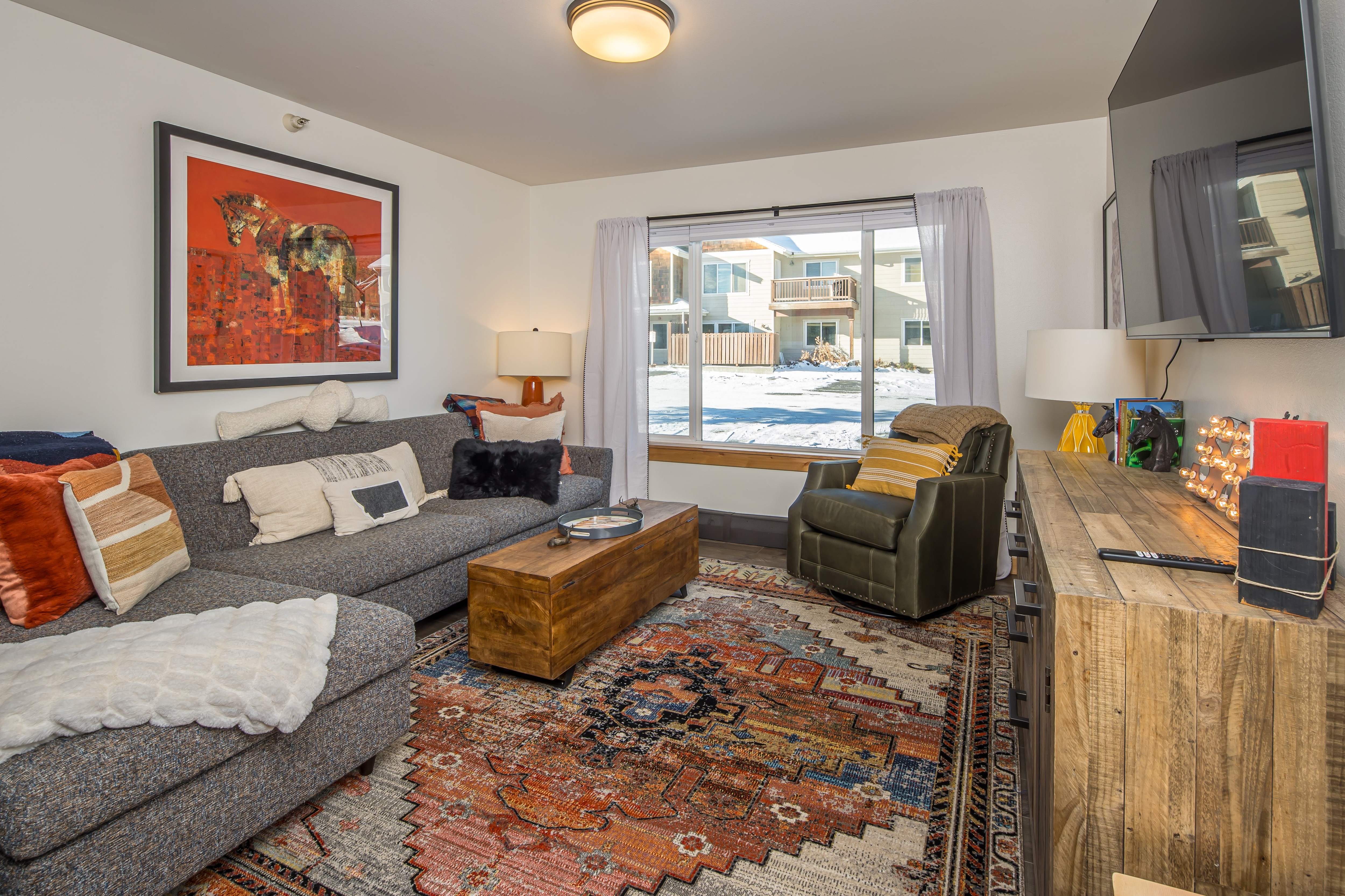 Remodeled, cozy condo near Big Sky Resort!