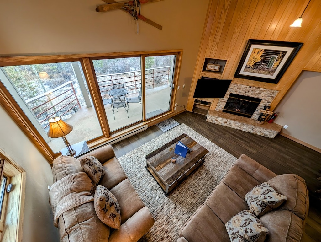 Stunning Ski Vacation Property at Ski Run Condominiums!
