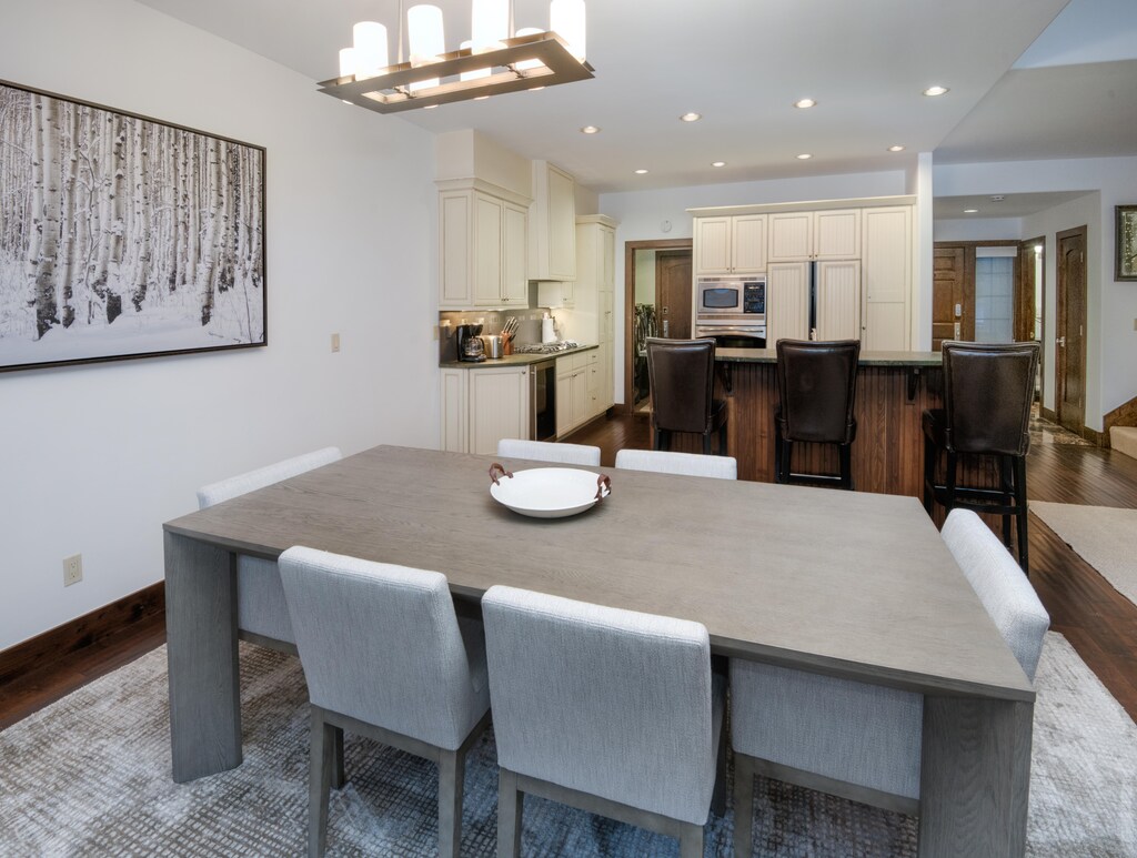 Dining Space - Seating for (6) Six