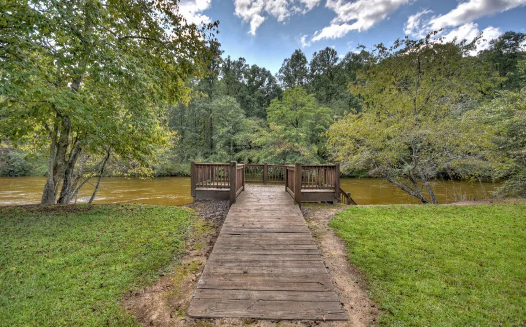 Property Image 2 - Bear River Cabin