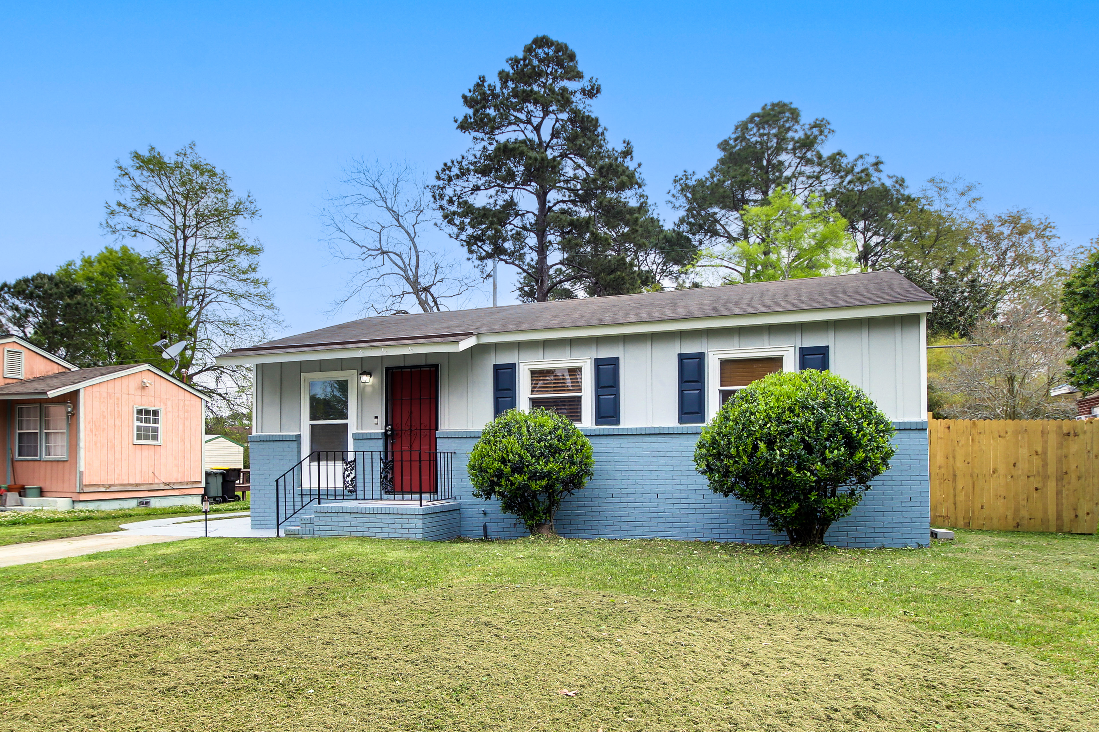 Property Image 2 - Inviting Savannah Home w/ Yard: 3 Mi to Downtown!