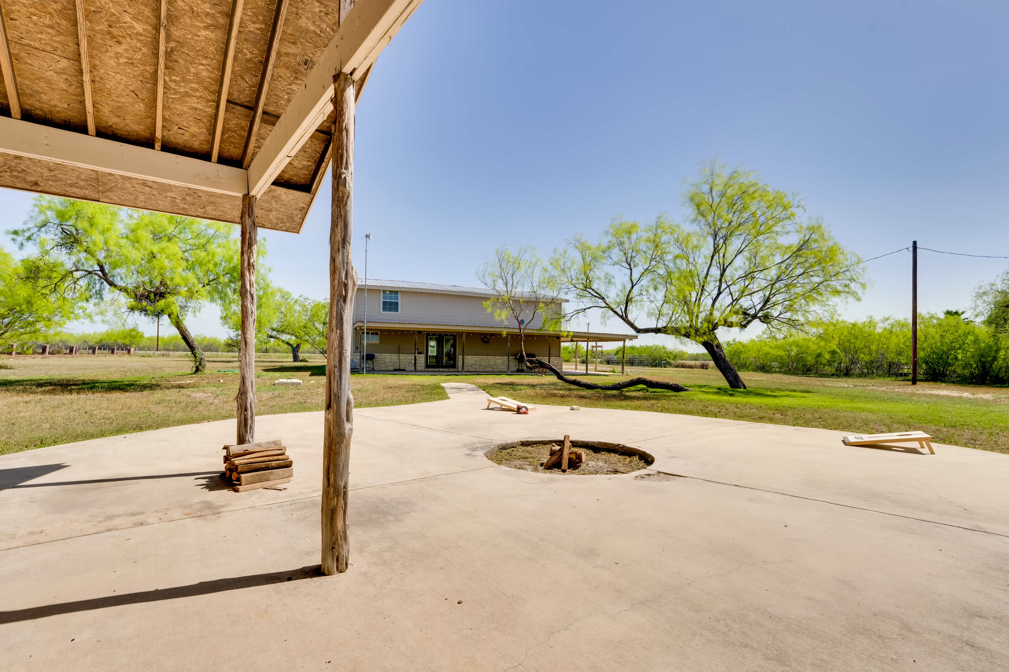 Property Image 2 - Pet-Friendly Cabin on 3 Acres: 7 Mi to Uvalde!