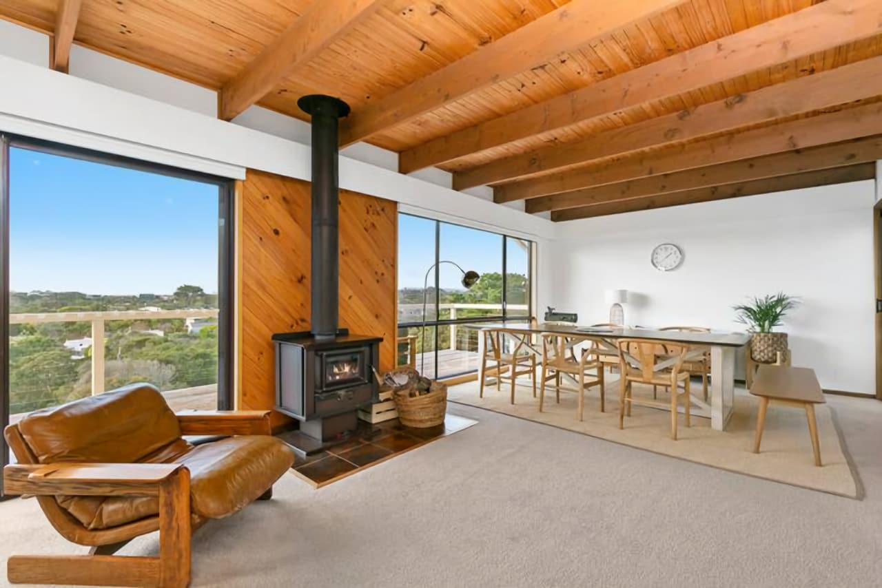 Property Image 2 - Relaxed 70s Stunner in Blairgowrie