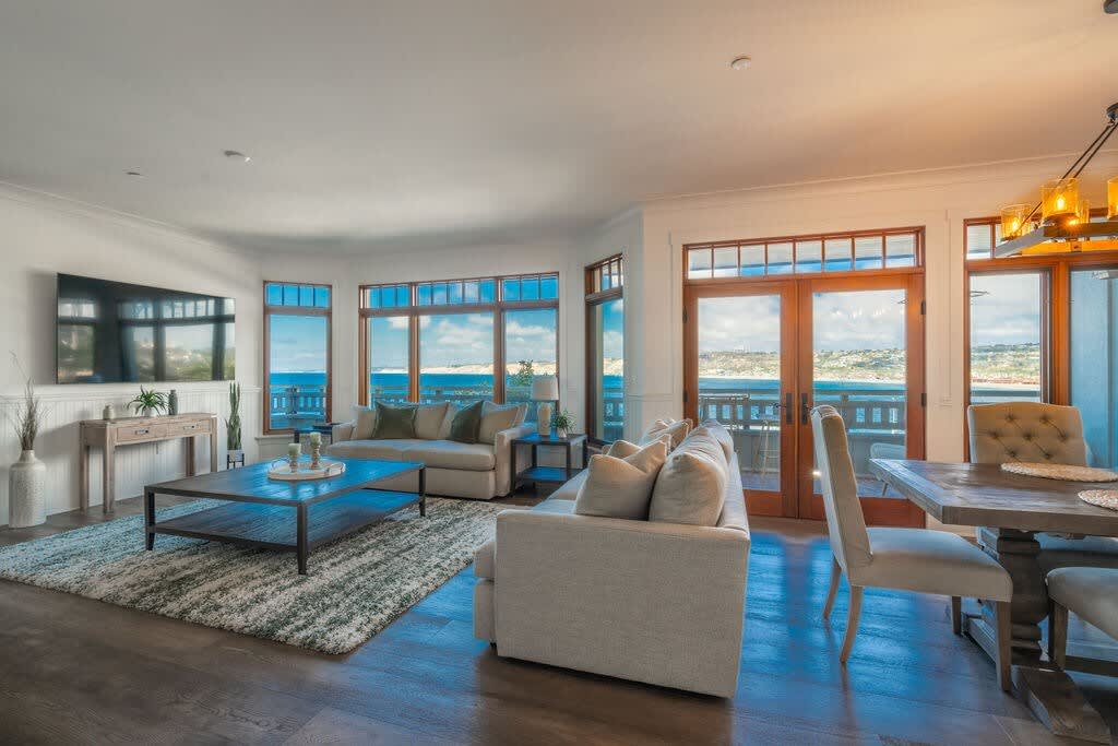 Property Image 1 - East Cliff Beachfront Bliss at La Jolla Cove