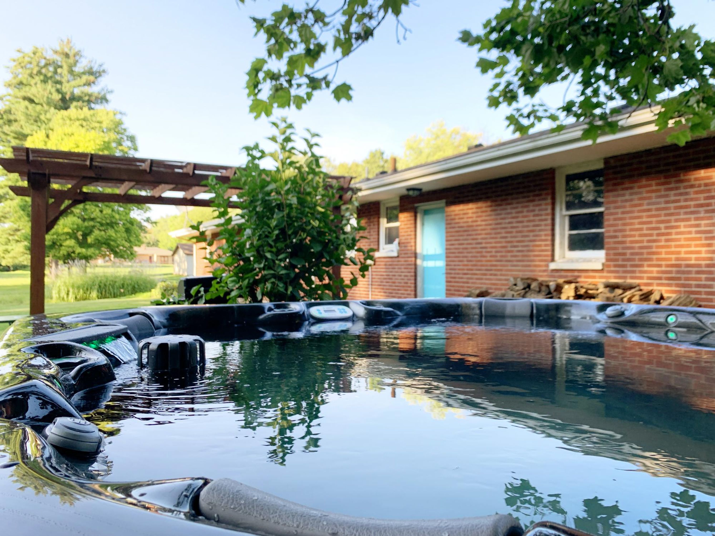 Property Image 1 -  HOT TUB  Hazel Acres  Quiet Getaway   Notre Dame