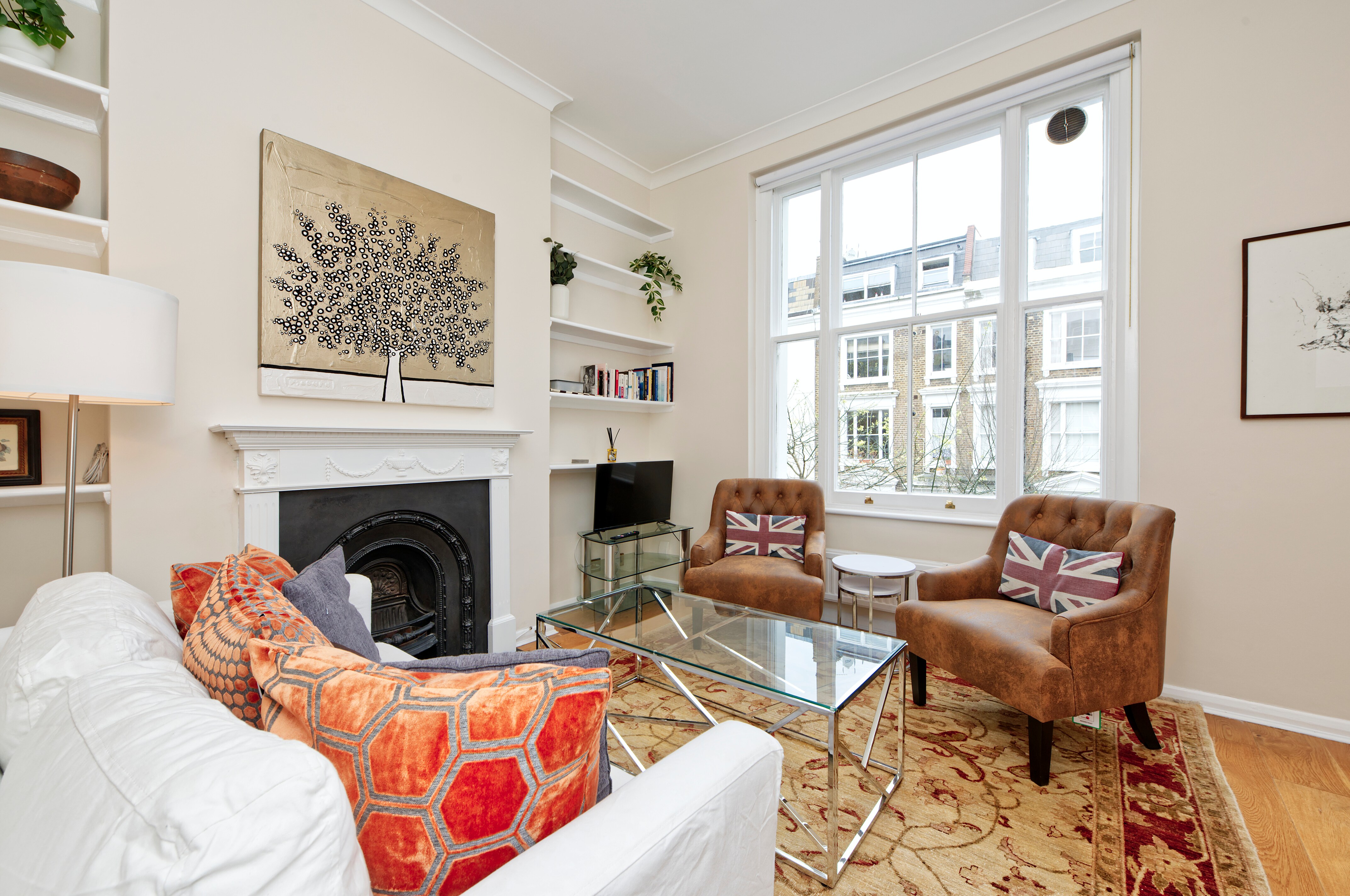 Property Image 1 - Elegant Earl’s Court Flat