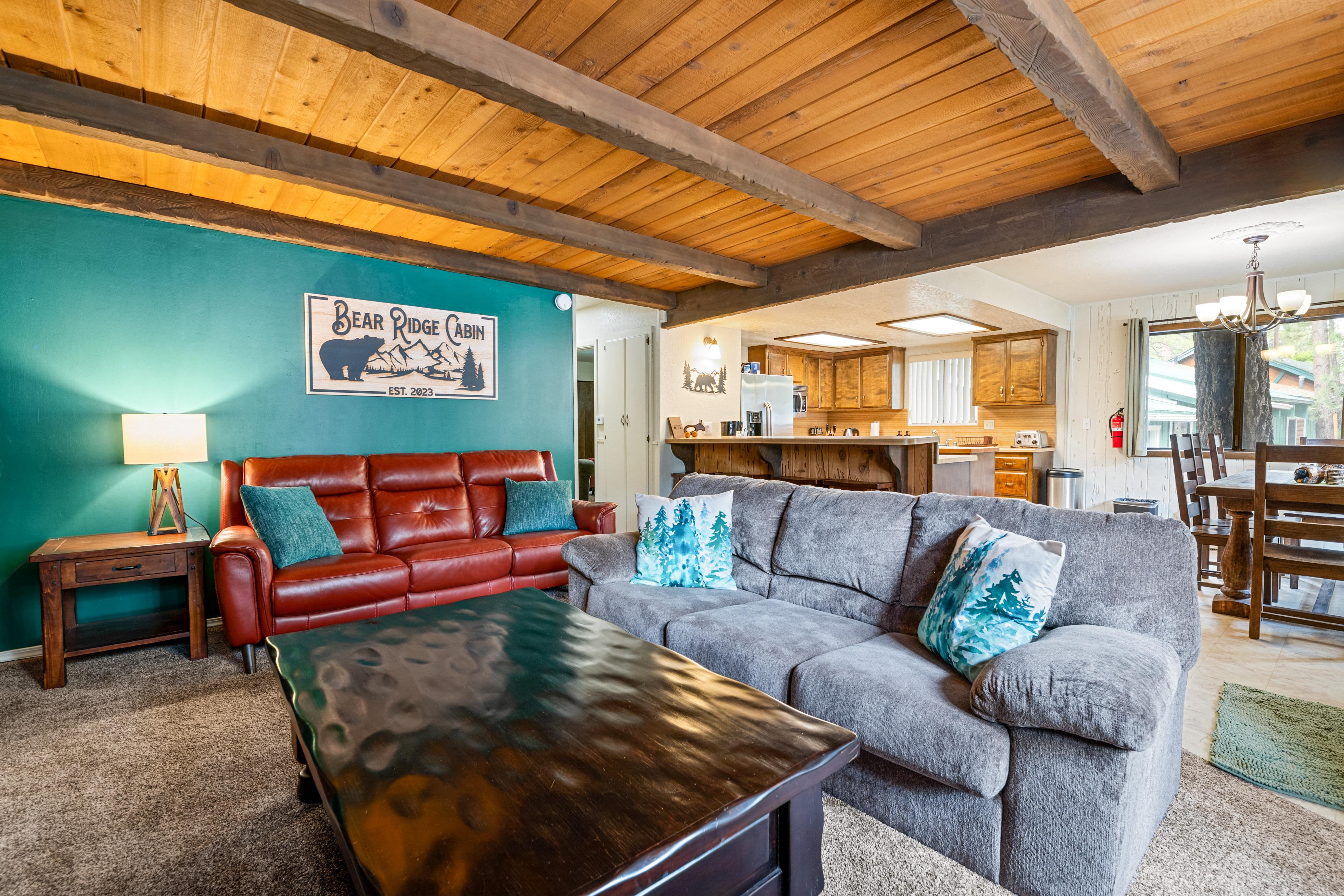 Living room with flat screen TV!