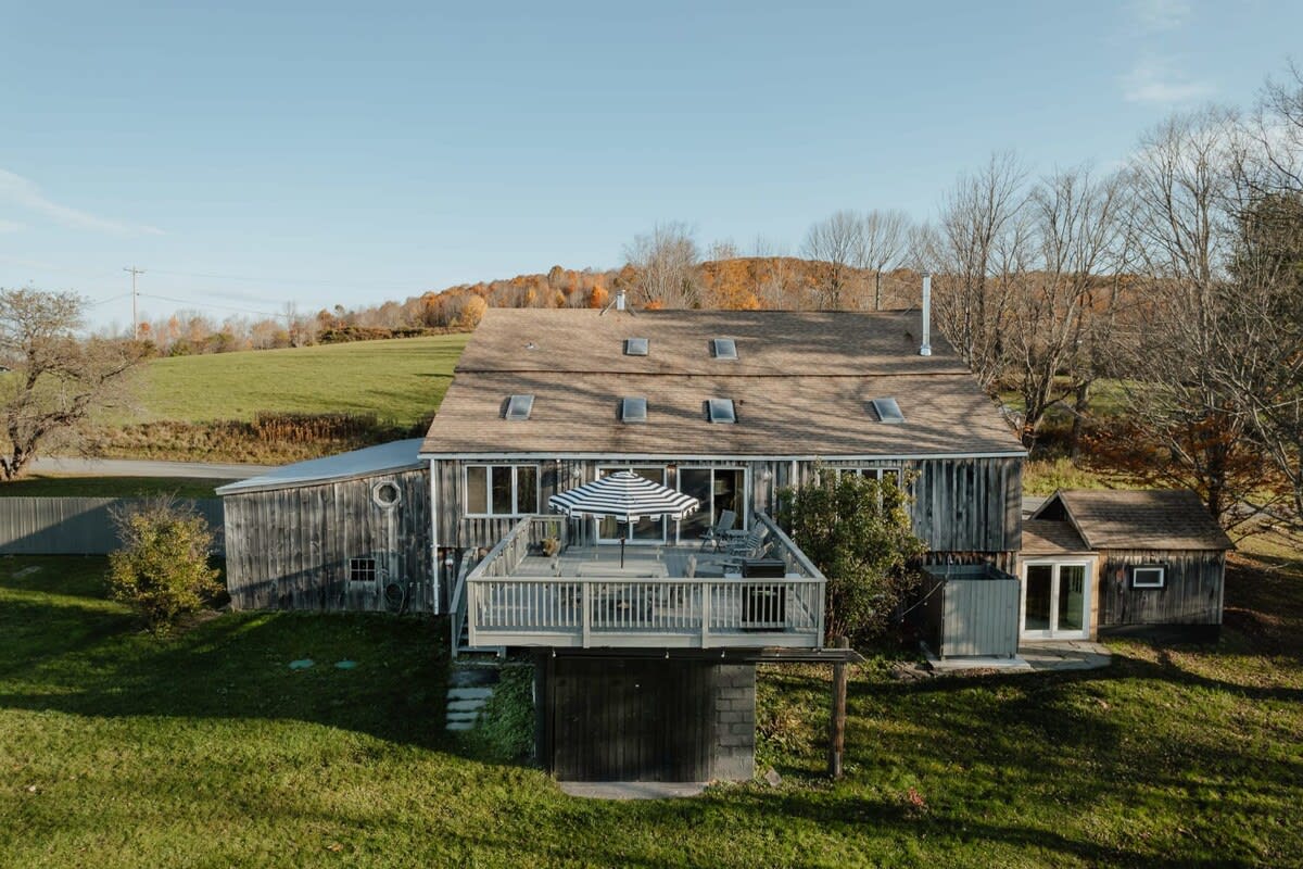 Property Image 2 - Belleayre Barn: 1900s Barn w/ Hot Tub + Mtn Views