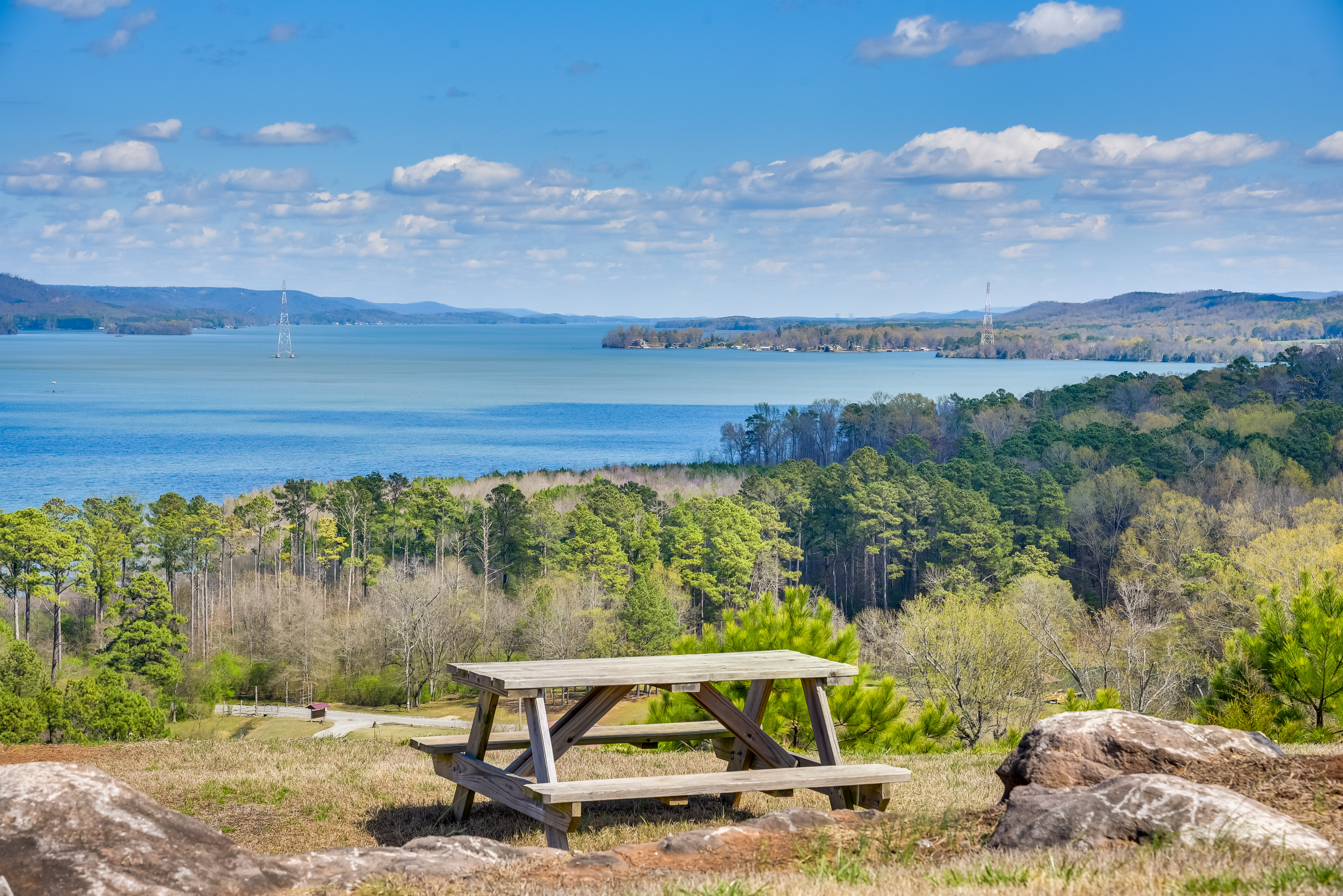 Property Image 2 - Quiet Guntersville Cottage Near Lake: Boat Parking