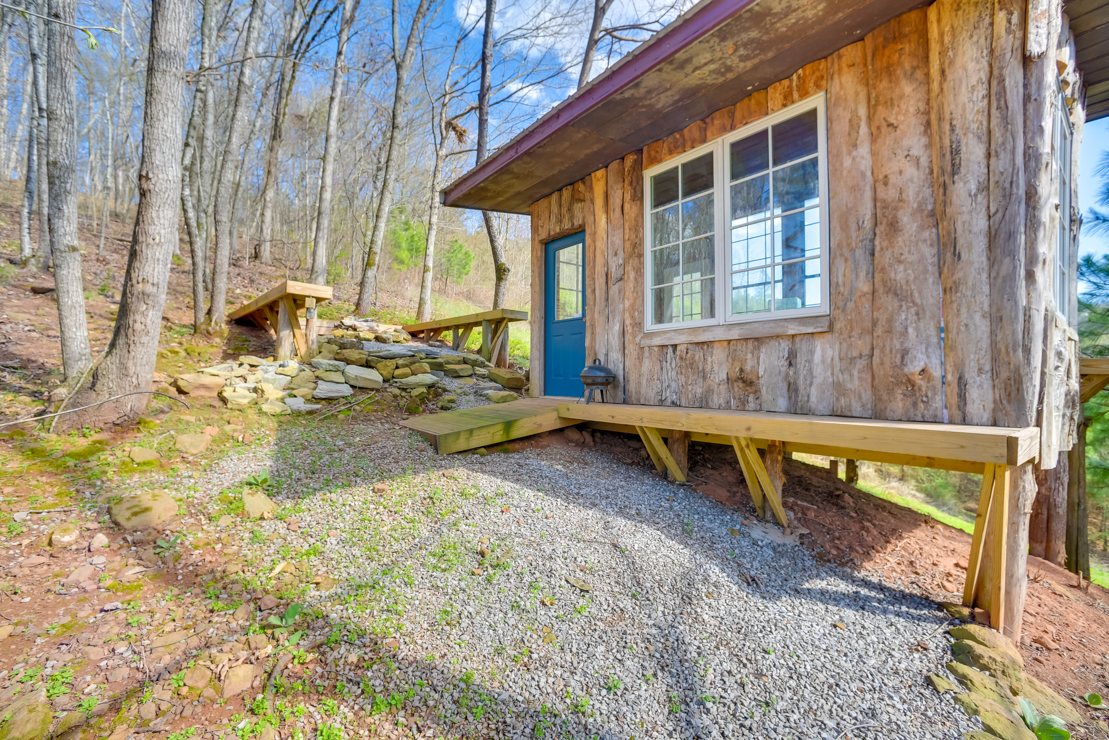 Property Image 1 - Quiet Guntersville Cottage Near Lake: Boat Parking