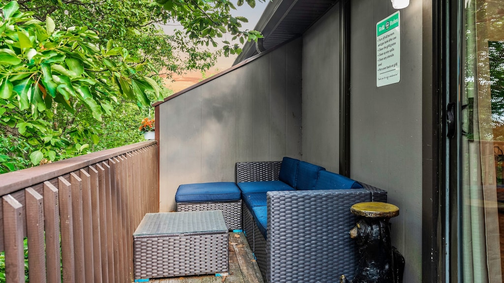 A corner to relax and connect with nature. 