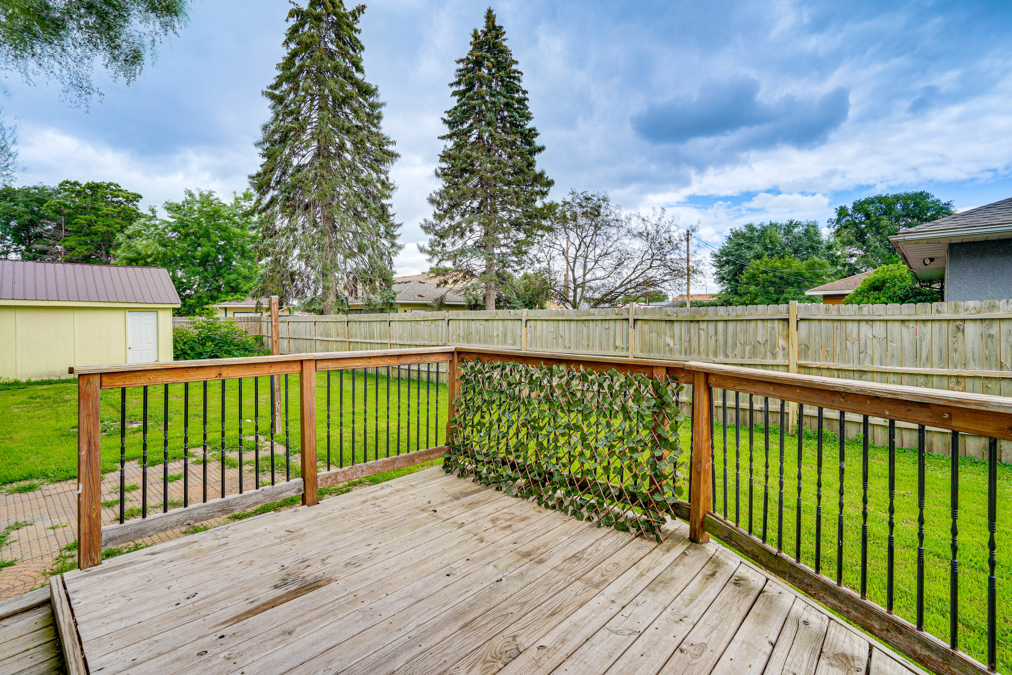 Charming Minneapolis Home w/ Deck, 5 Mi to Central