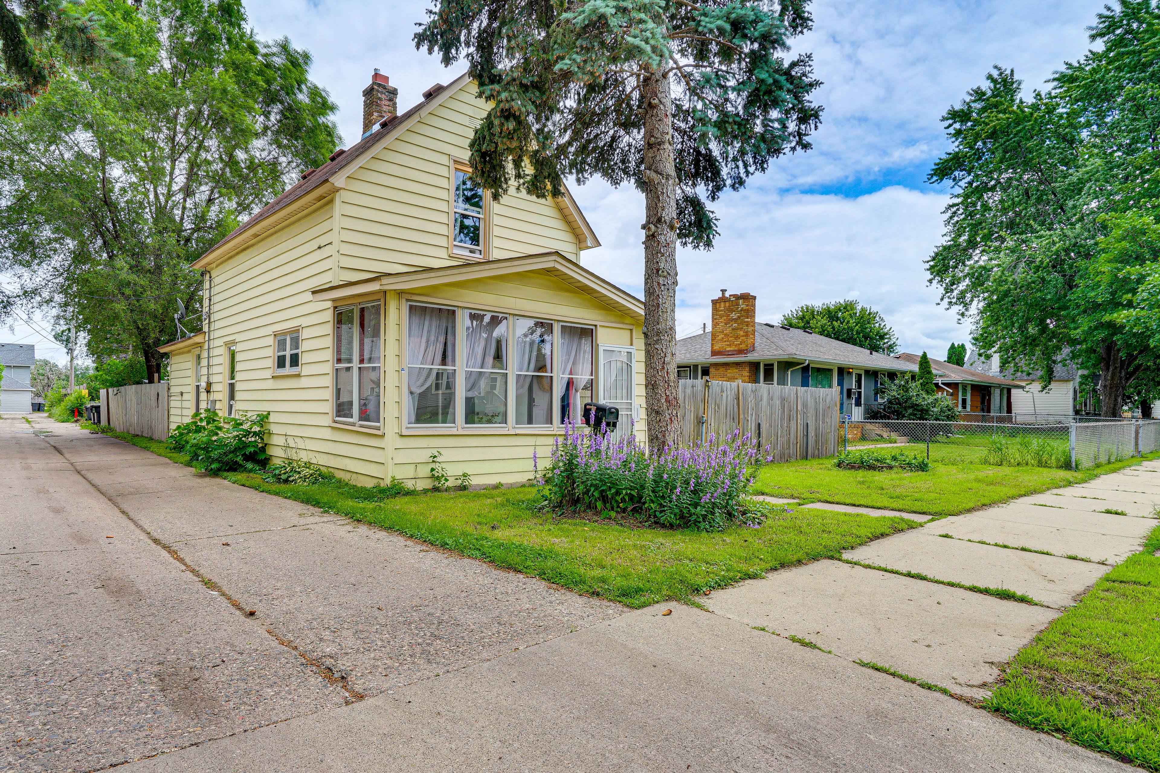 Property Image 2 - Charming Minneapolis Home w/ Deck, 5 Mi to Central