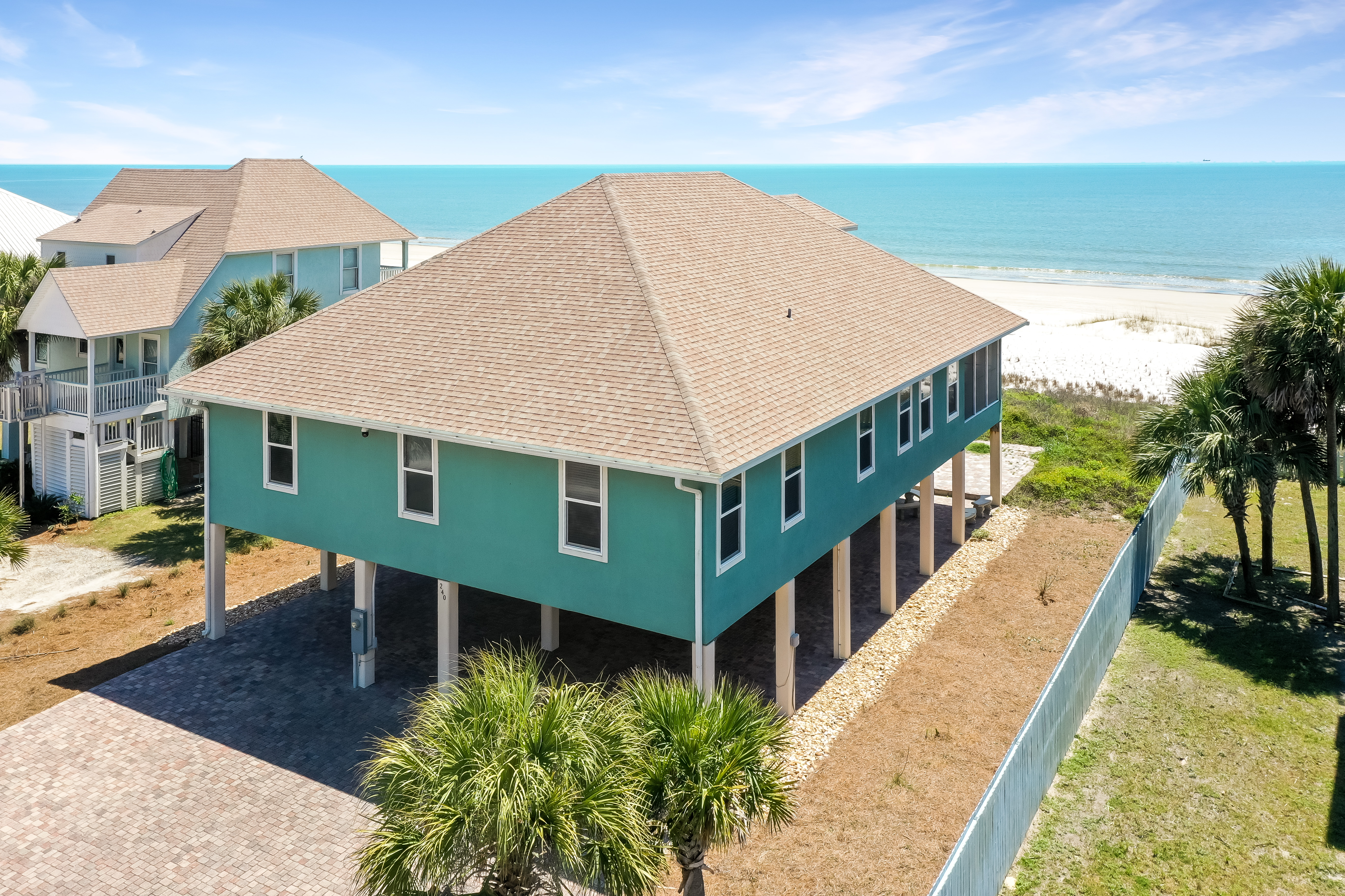 Plenty of Space Under House - Beachfront