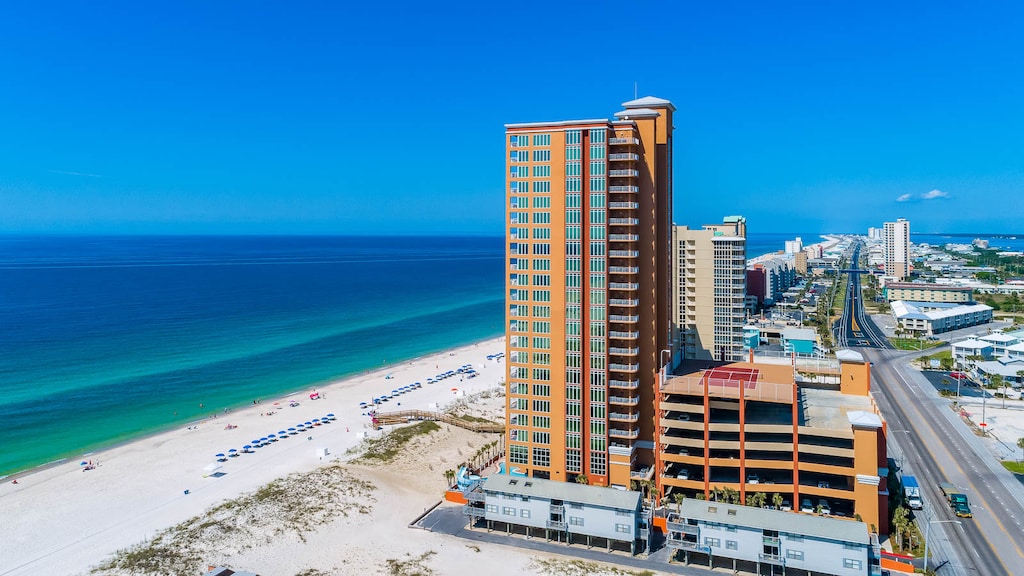Discover your favorite vacation rental at Phoenix Gulf Shores stunning beachfront views and easy access to the beach