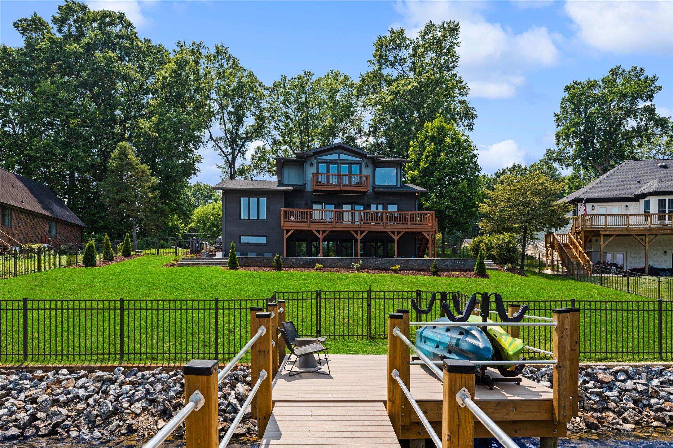 Elysian Shores w/Heated Pool & Optional Boat Rental