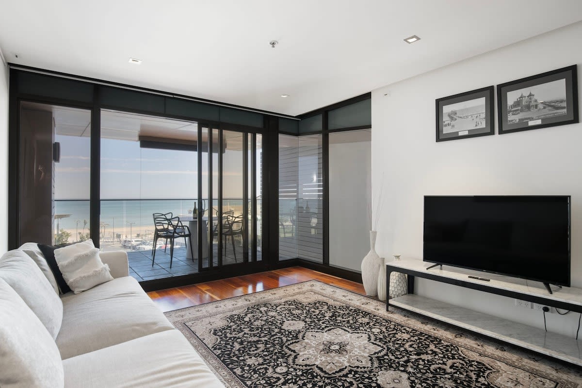 Property Image 2 - The Sandpiper Sanctuary at Henley Beach