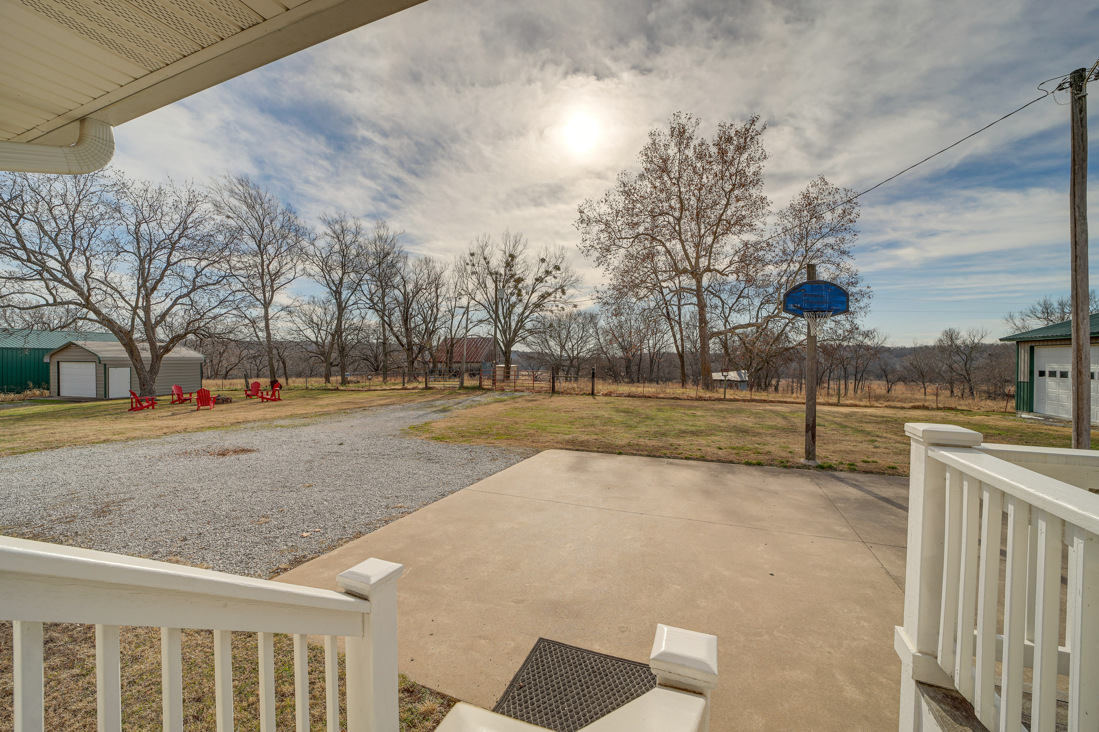 Property Image 1 - Pet-Friendly Vinita Farmhouse w/ Game Room!