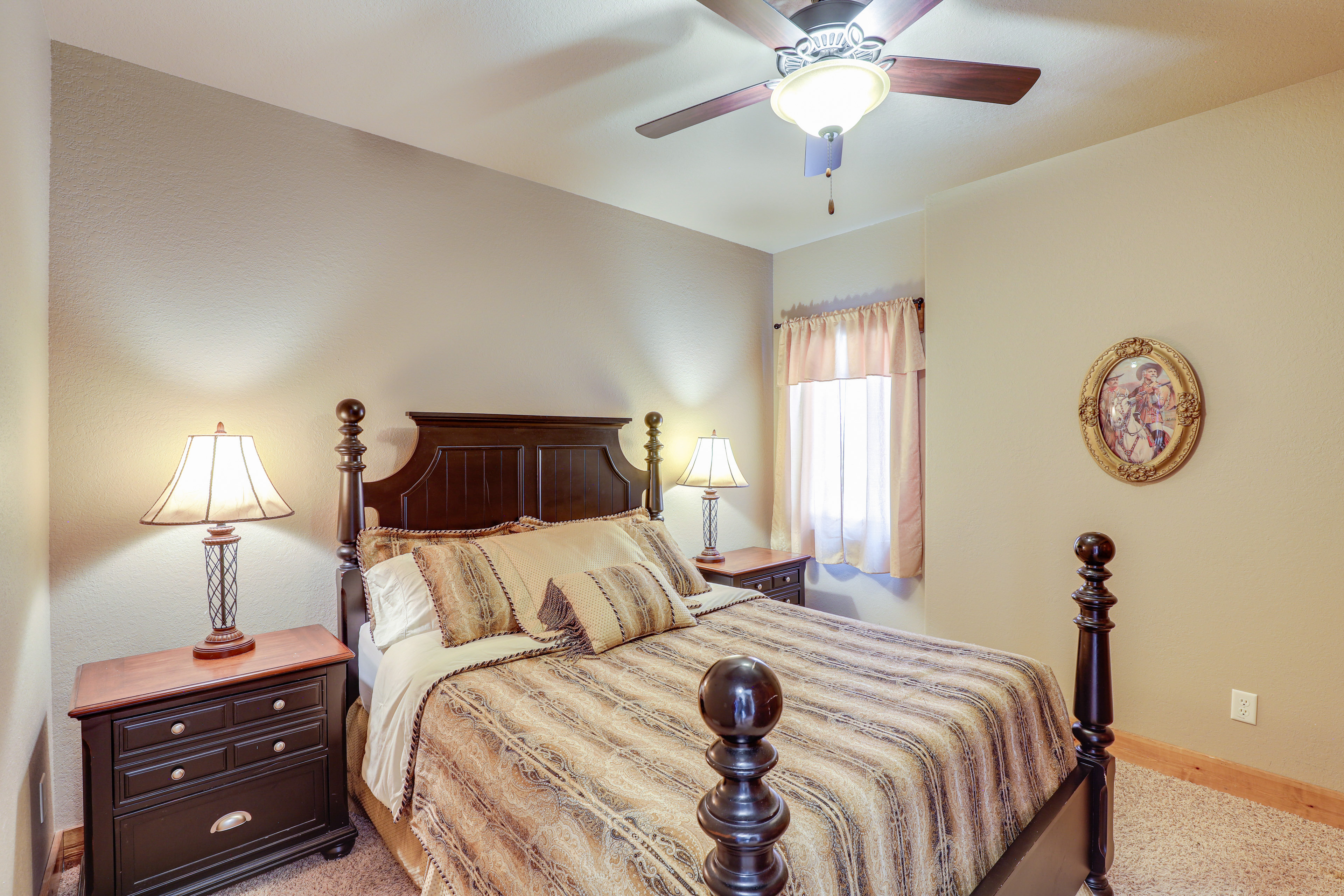 Lead Cabin Rental w/ Private Hot Tub & Game Room!