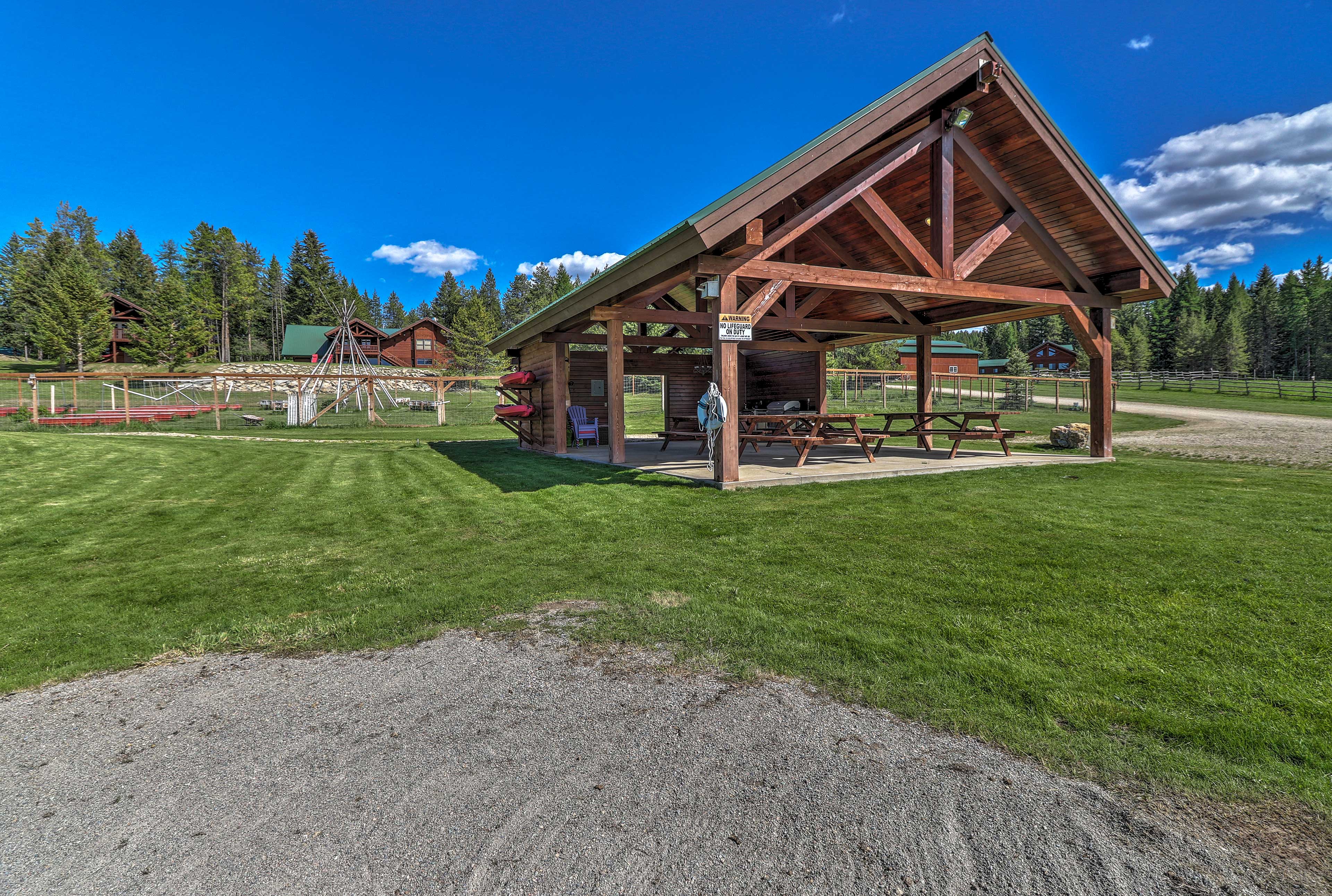 Trego Cabin w/ Mtn Views, Easy Access to Lake