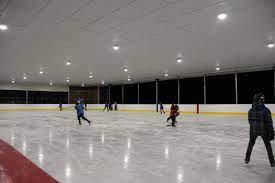 Le 88 Howard - Spa, Sauna, River & Cute Bridge! Le 88 Howard - Spa, Sauna, River & Cute Bridge!