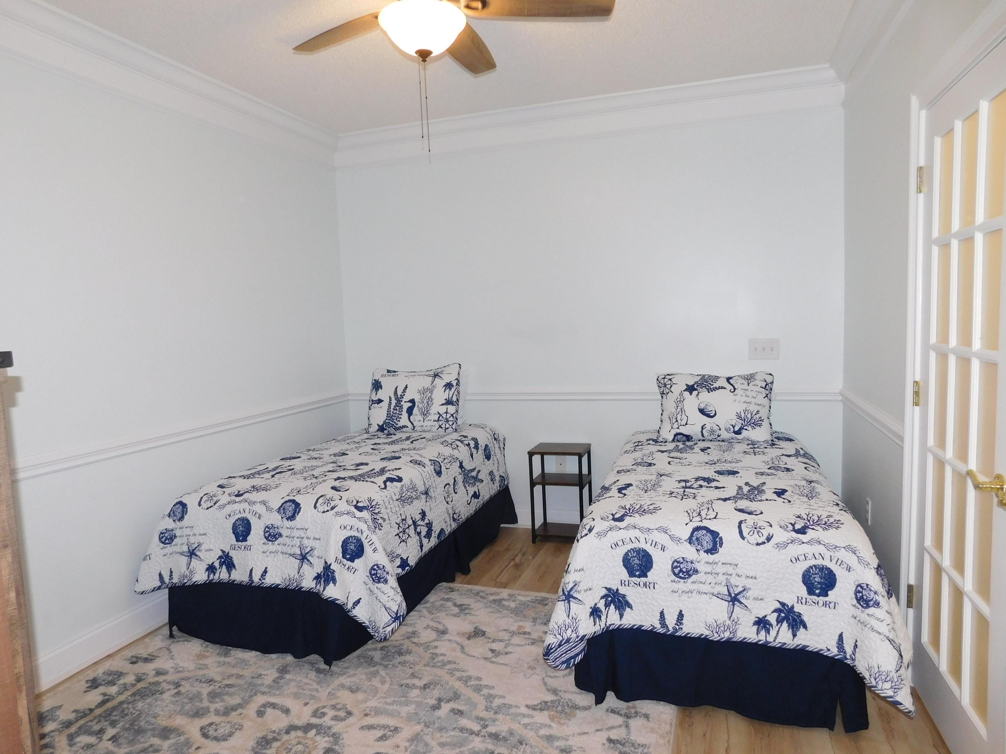 Bedroom 2 with 2 Twin Size Beds