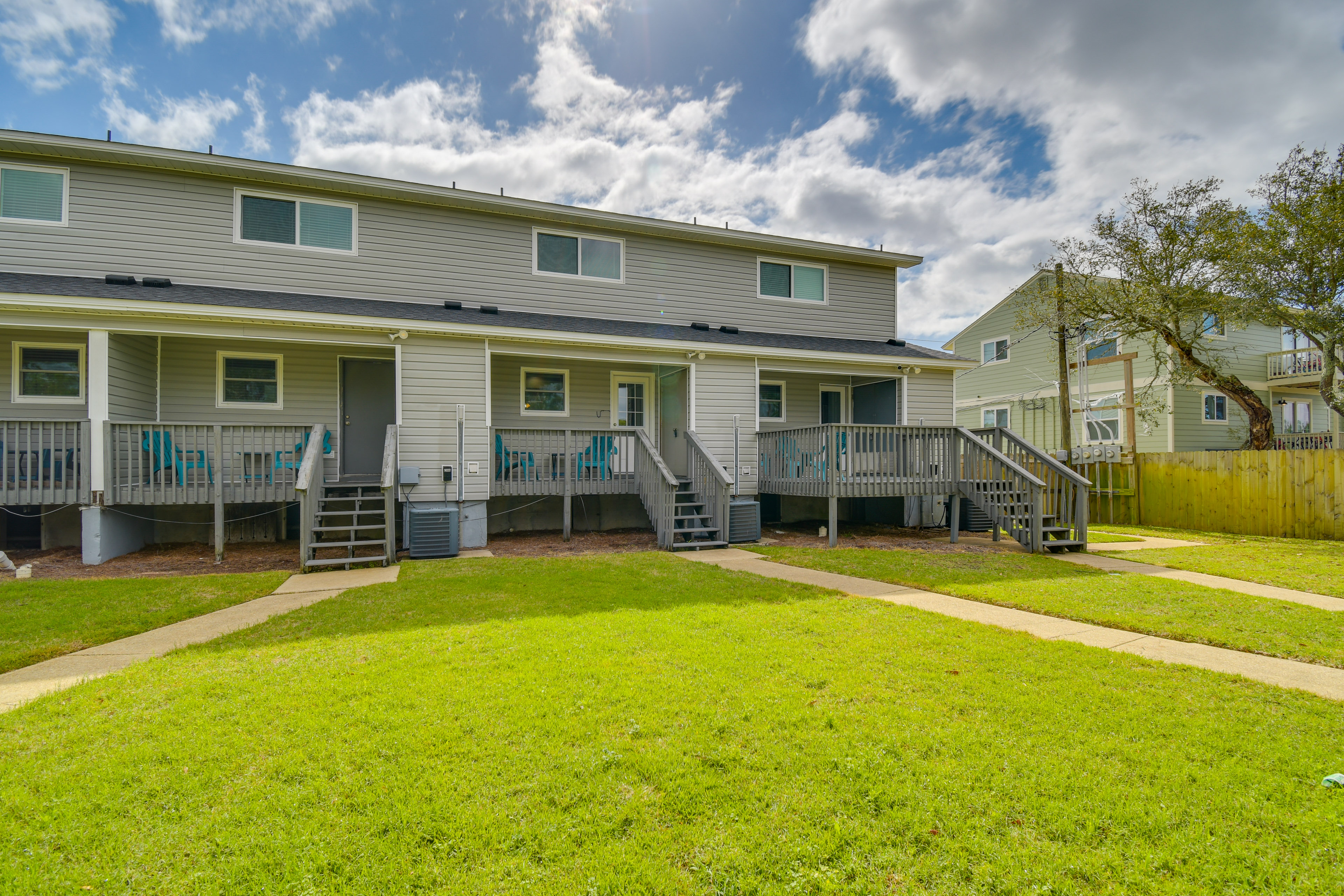 Pensacola Townhome, 17 Mi to Downtown Attractions