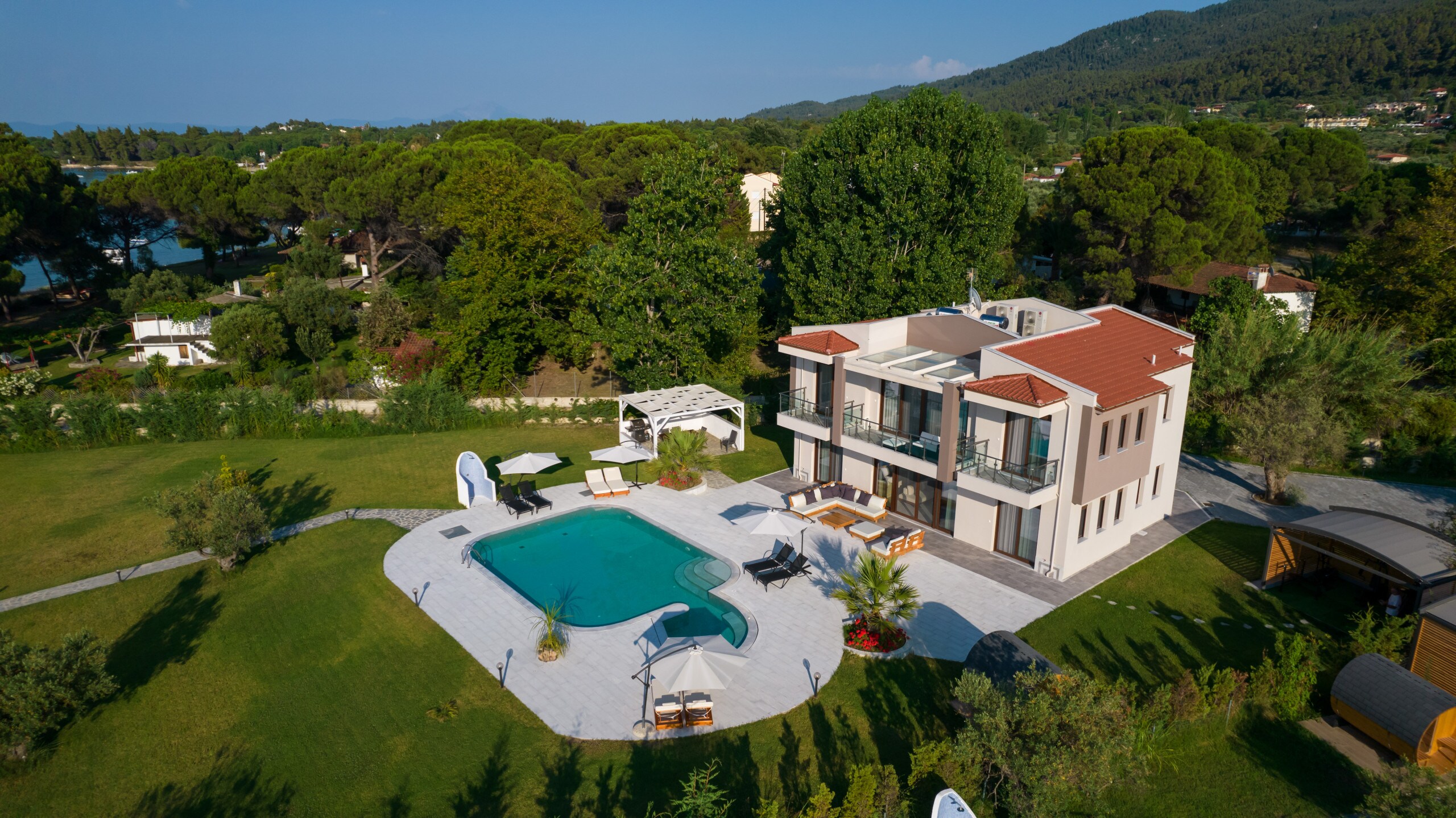 Property Image 1 - Villa Caresa