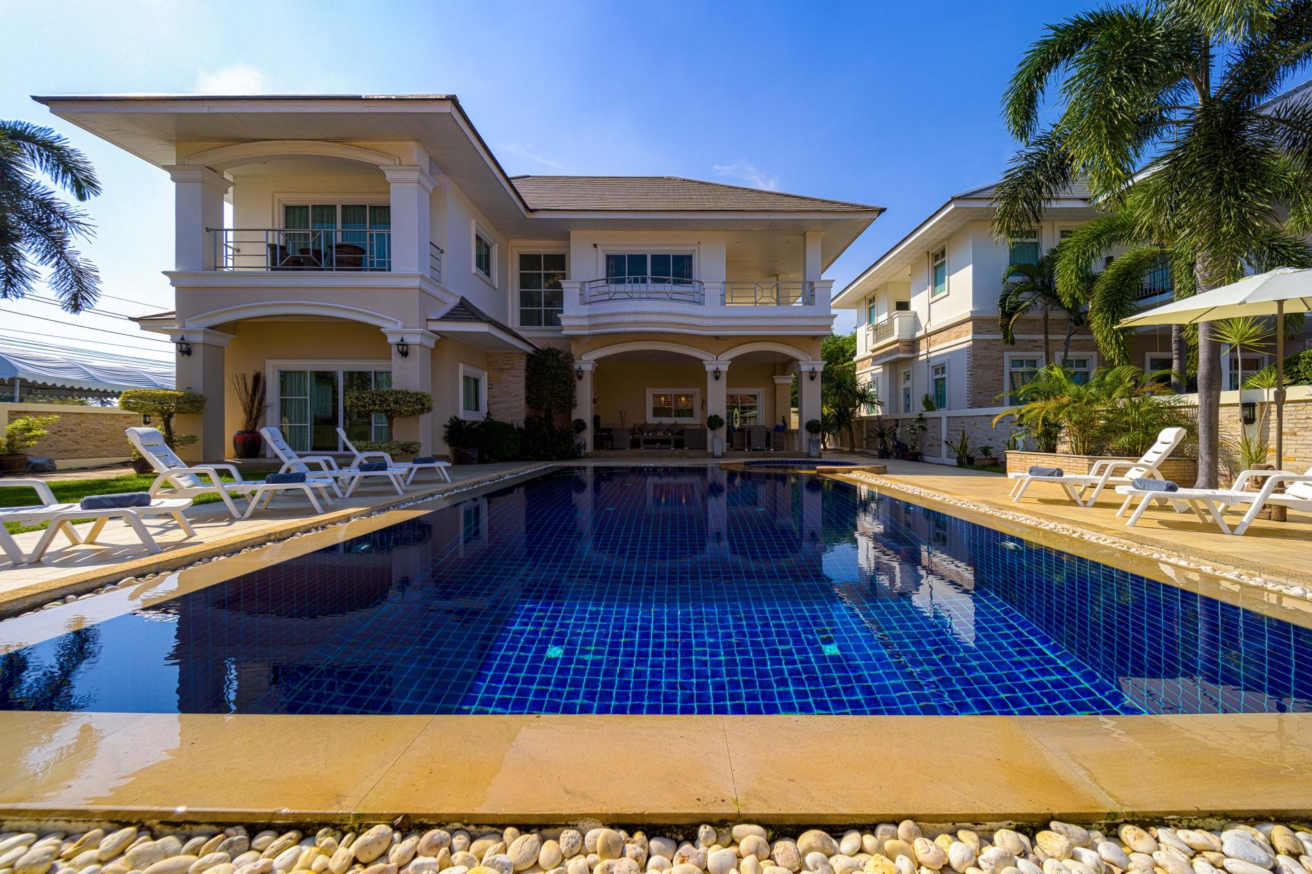 Property Image 1 - Luxurious 5-Bedroom Private Pool Villa! (PV5)