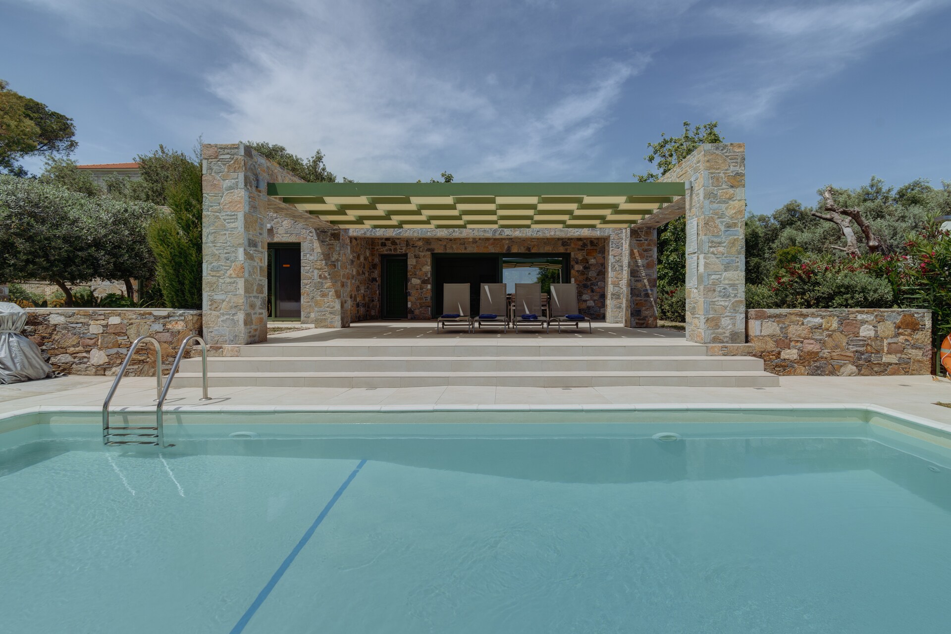 Property Image 2 - Villa Petra