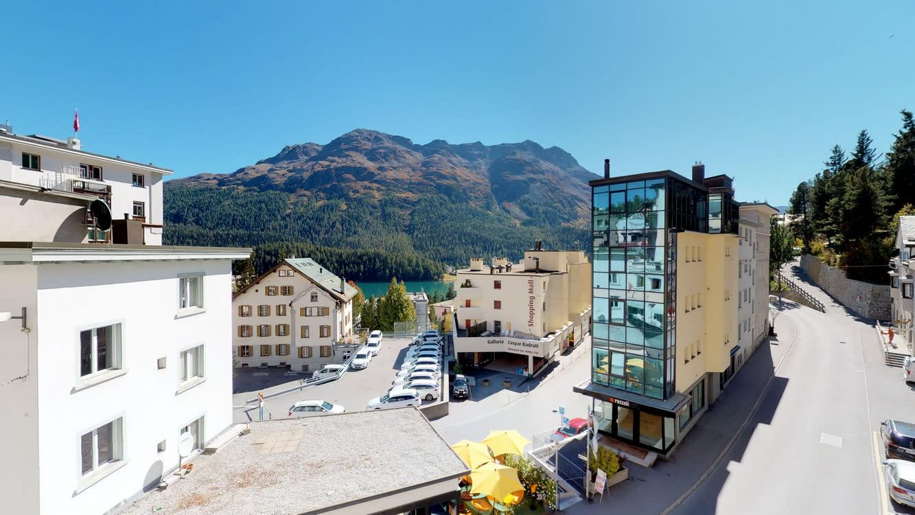 Property Image 2 - Deluxe Holiday Flat in St. Moritz-Dorf Center