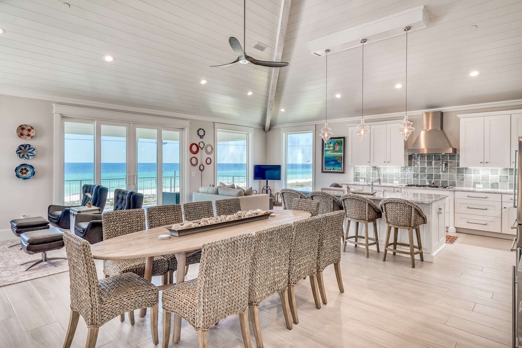 Top floor main living area, dining, and kitchen