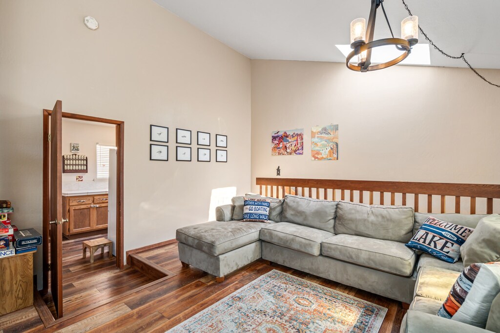 Lounge Area in Family Room.
Pine Mountain Lake Unit 4 Lot 44. Vacation Rental (Kathy's Korner)