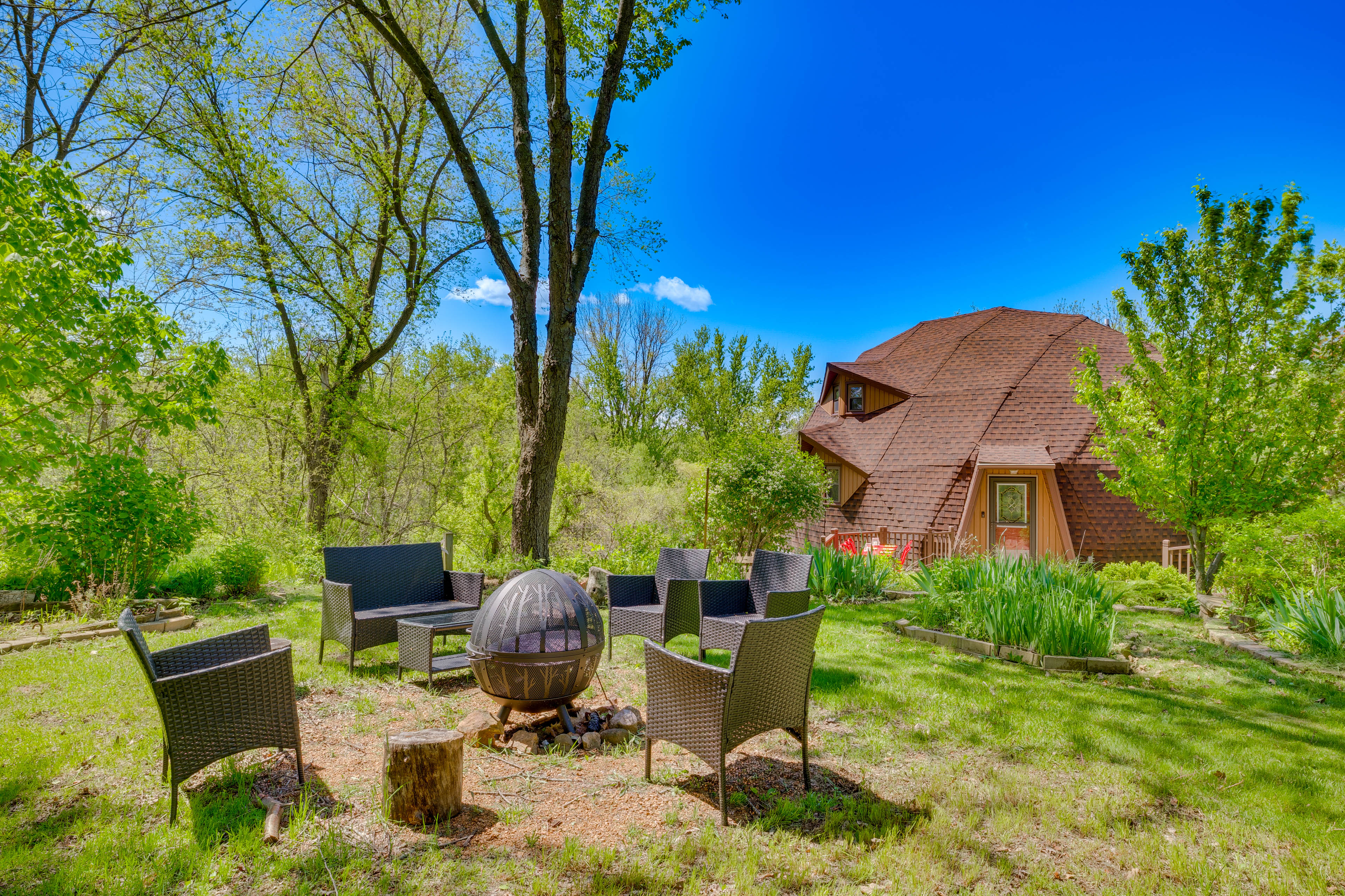 Property Image 2 - Geodesic Dome House: 18 Acres on Baraboo River!