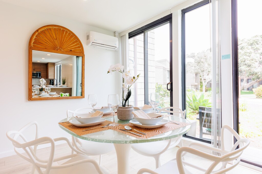 Full of natural light and floor to ceiling windows