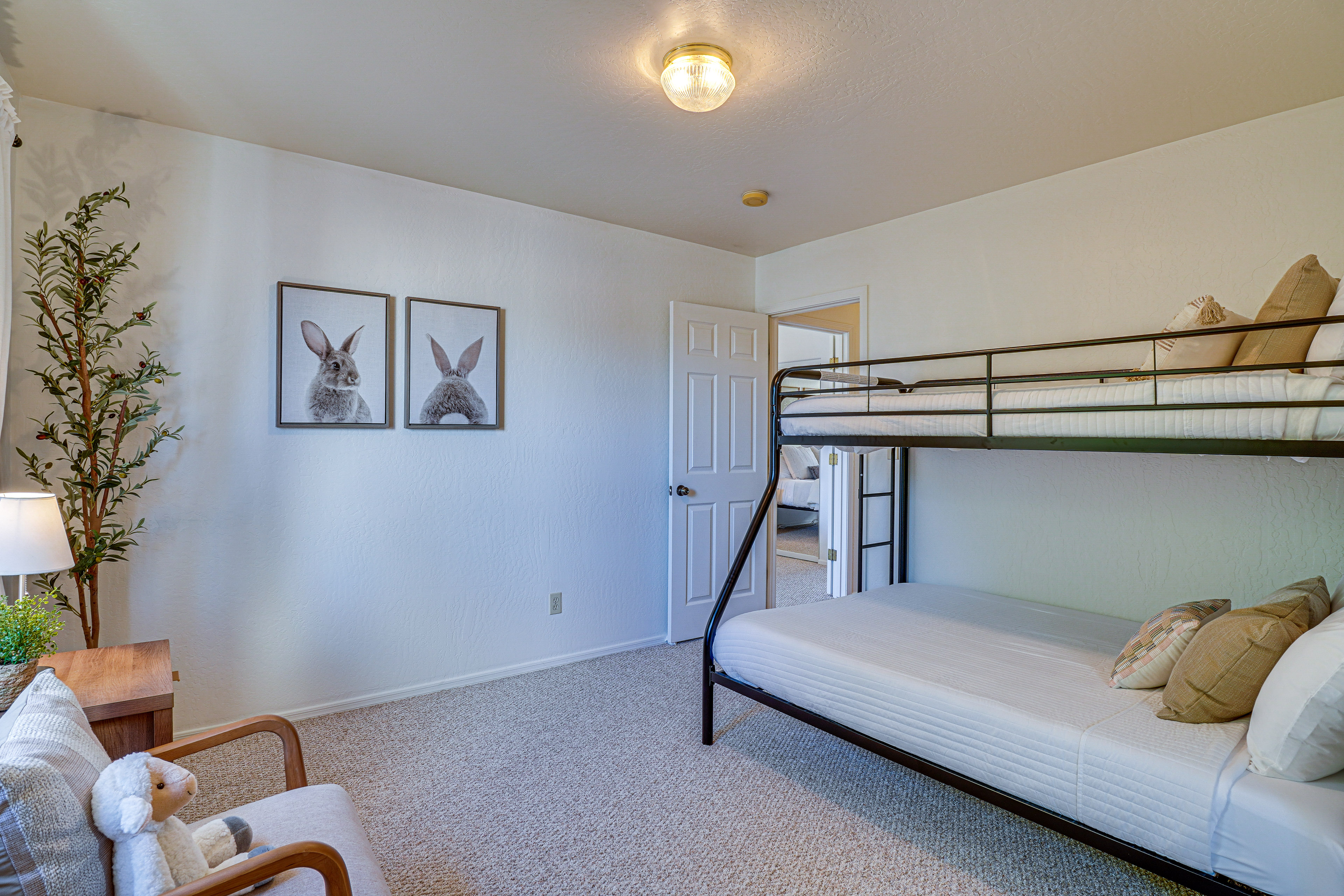 Thatcher Home w/ Fenced Backyard: 3 Mi to Downtown