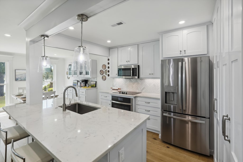 Beautifully Renovated Kitchen at 4 Lands End Court
